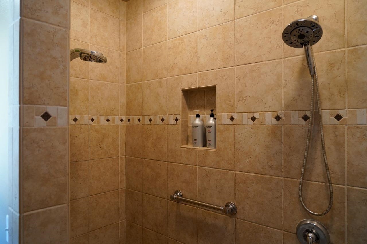 8407 Windsor Drive Property Photo 32