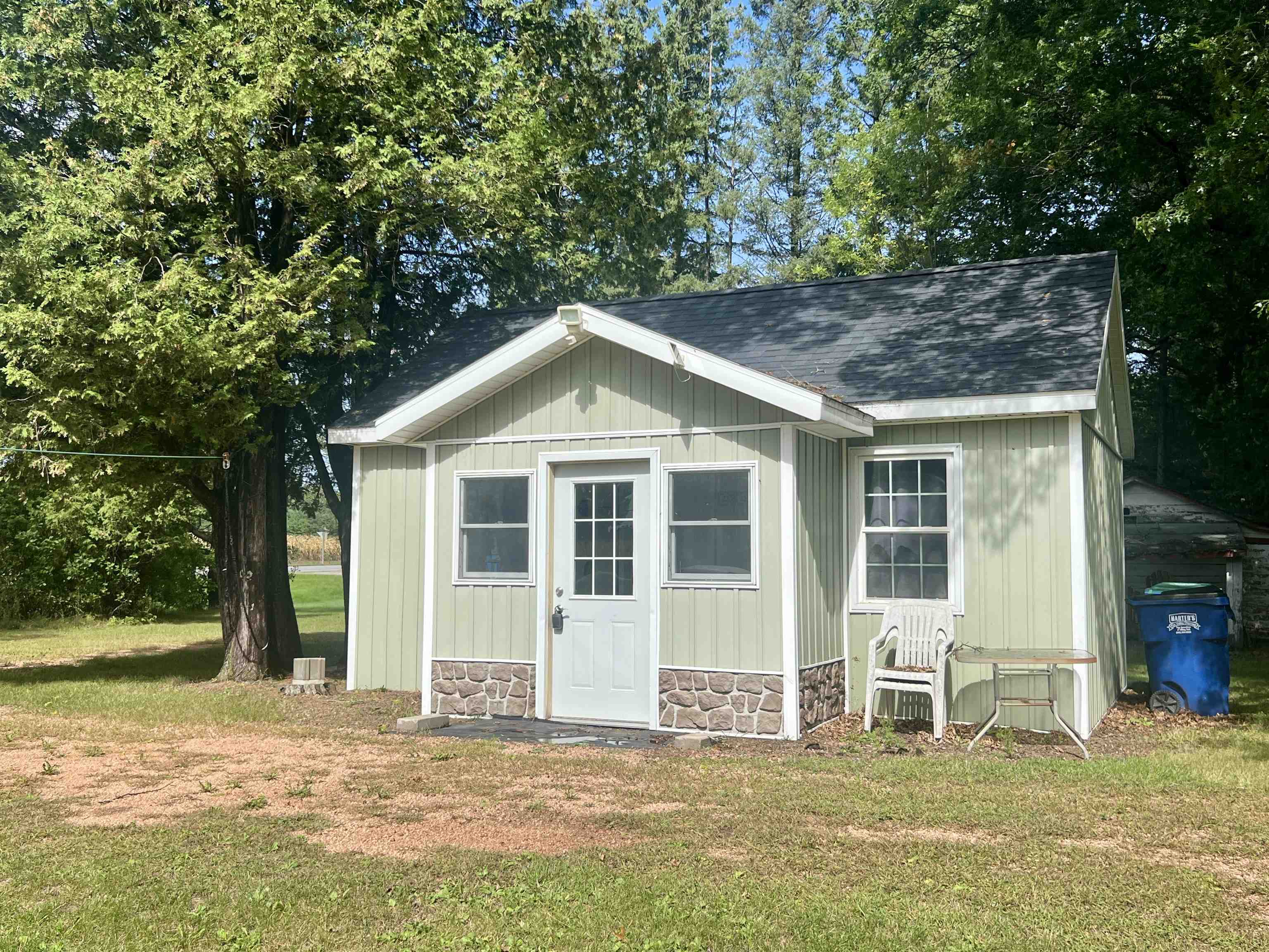 2827 County Road Y Property Photo 1