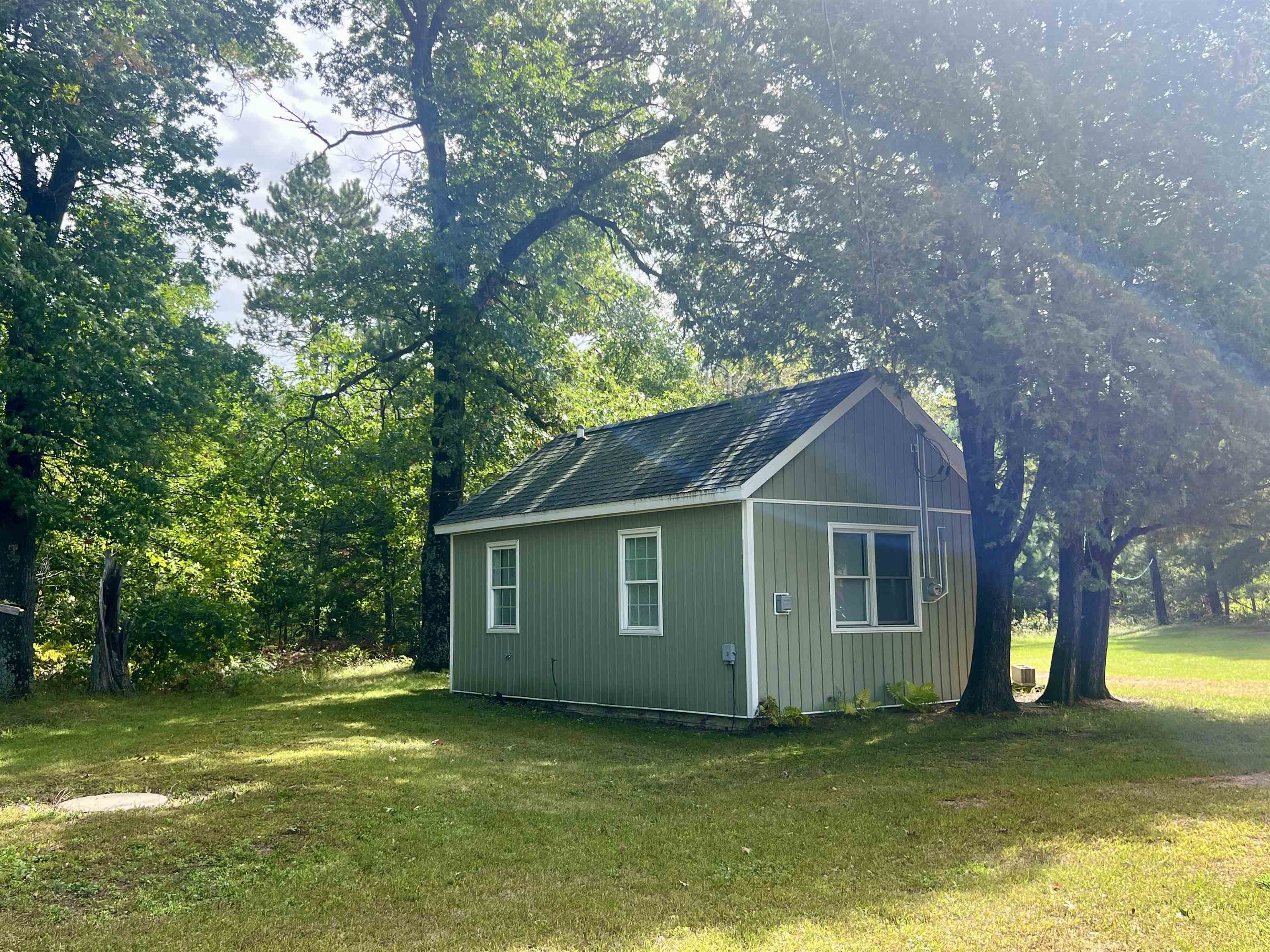 2827 County Road Y Property Photo 2