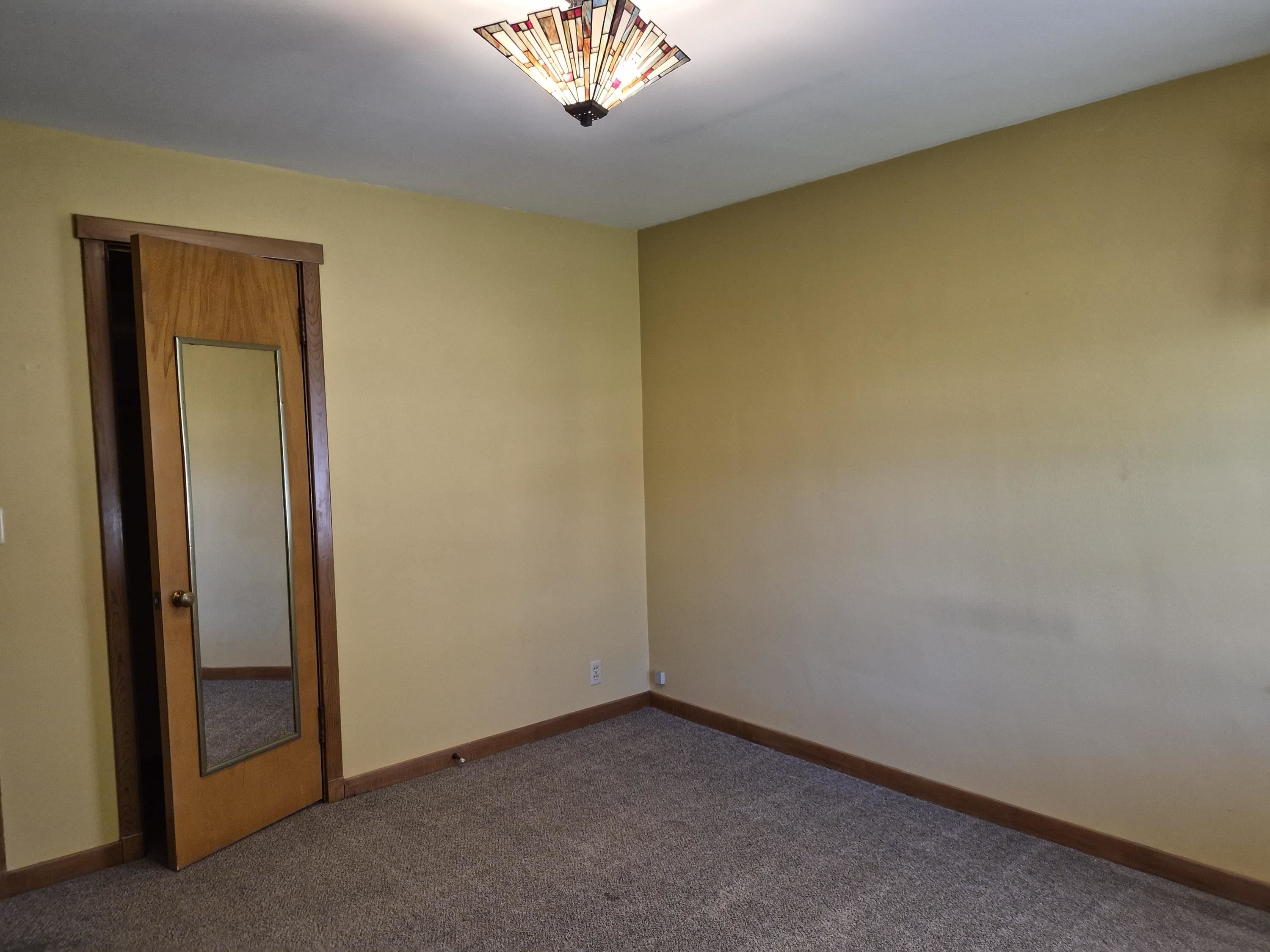 19 Clay Street Property Photo 9