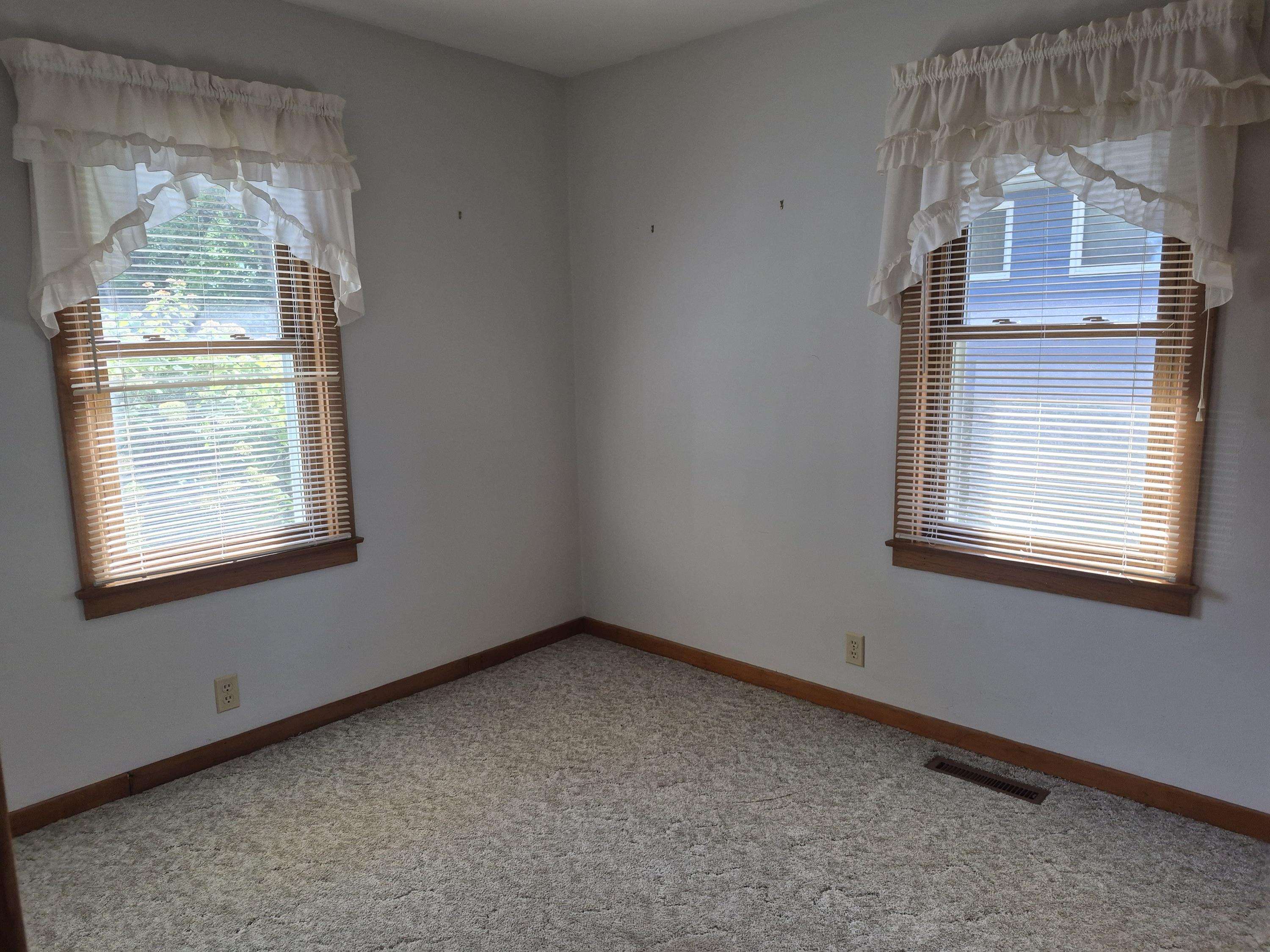 19 Clay Street Property Photo 10