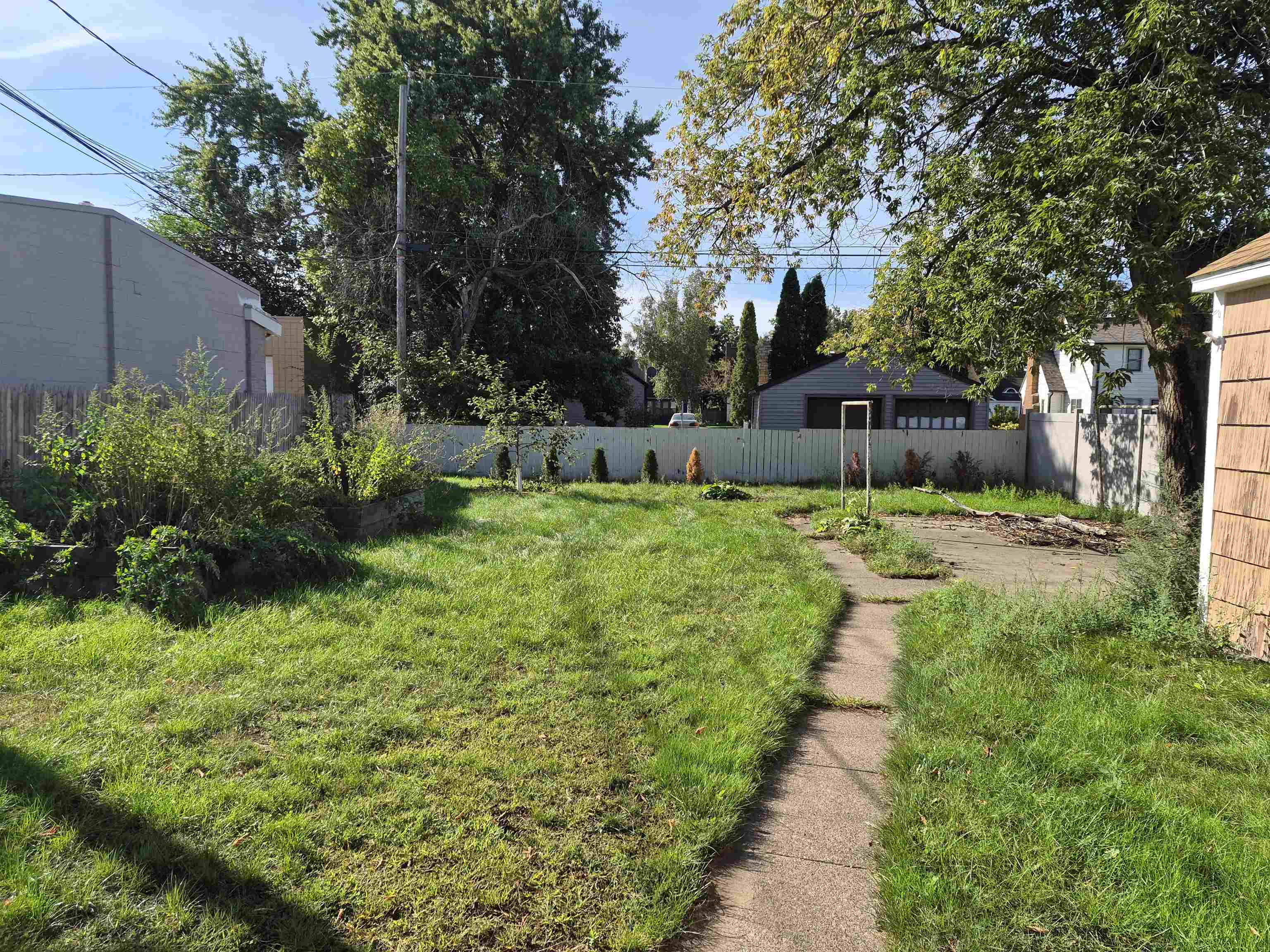 107 Kent Street Property Photo 5