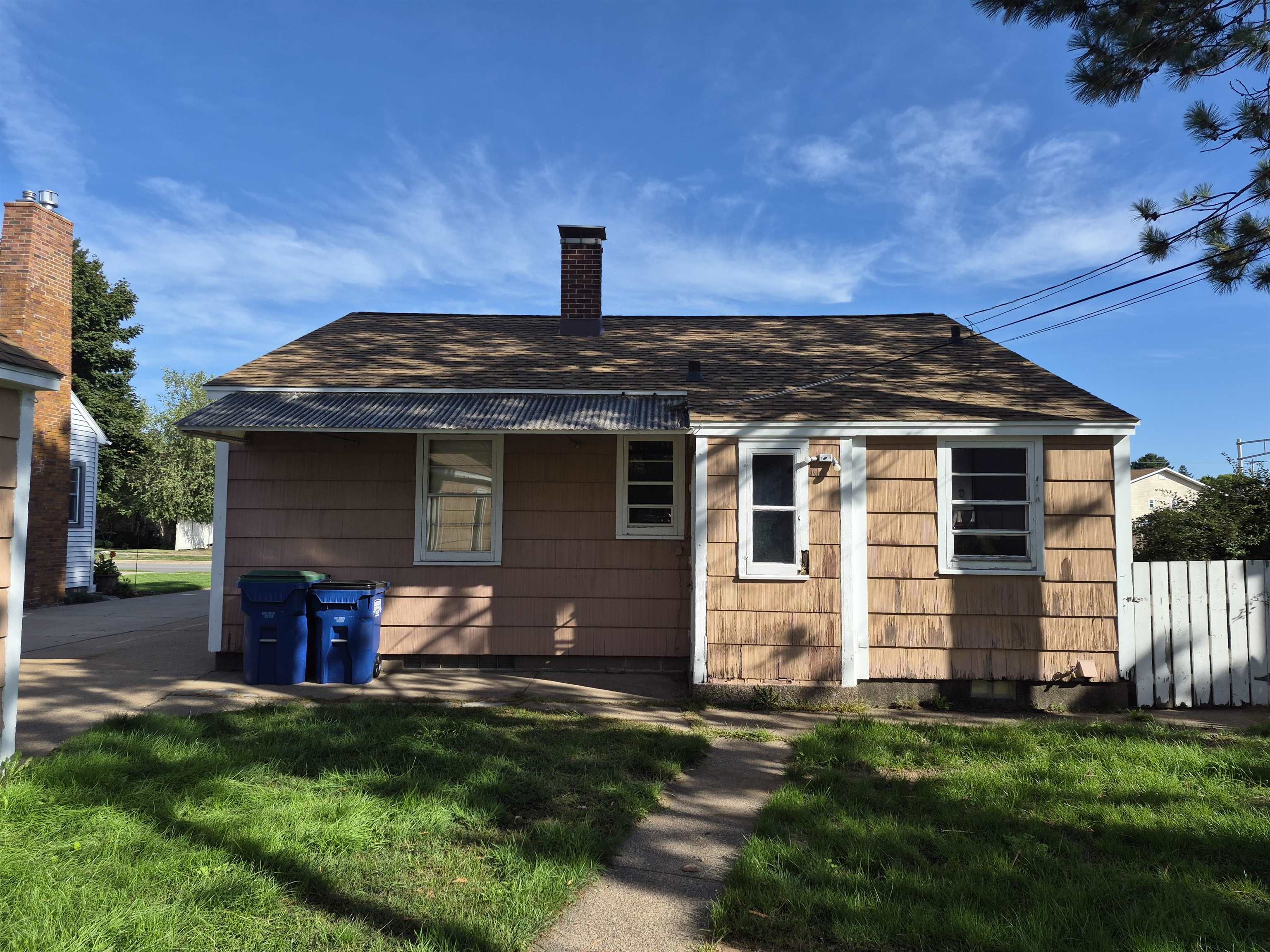 107 Kent Street Property Photo 6