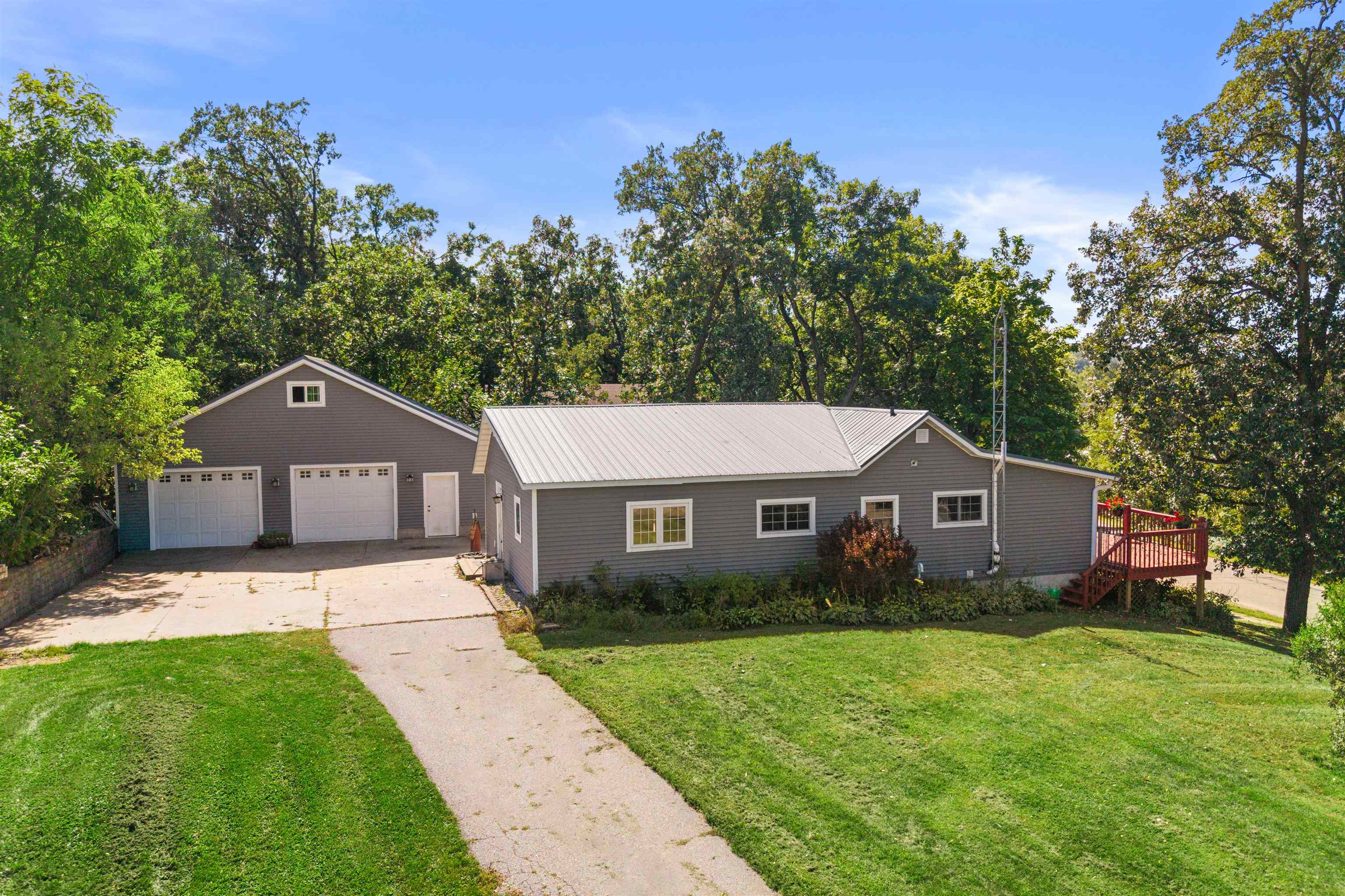 188 Pond Street Property Photo 1