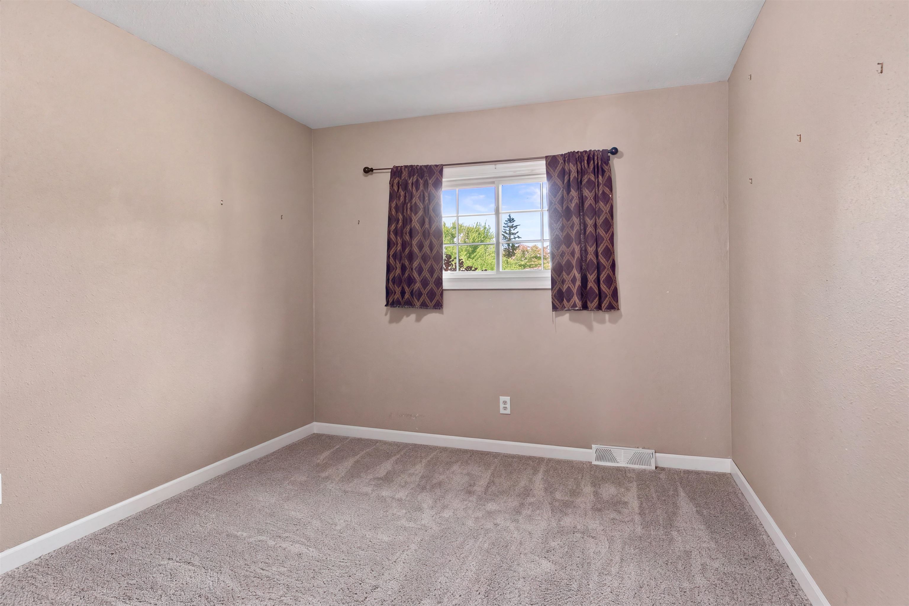 188 Pond Street Property Photo 17