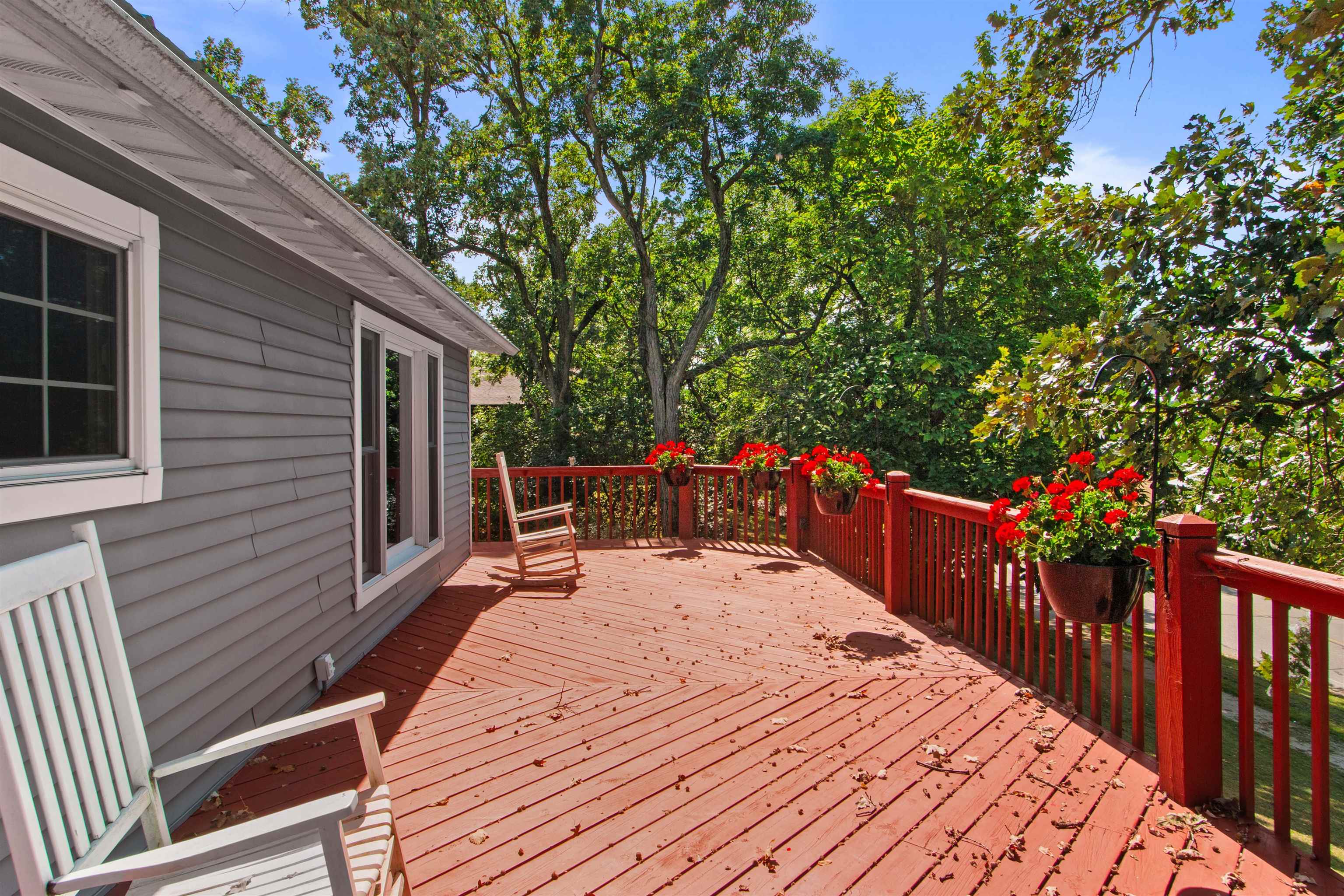 188 Pond Street Property Photo 30