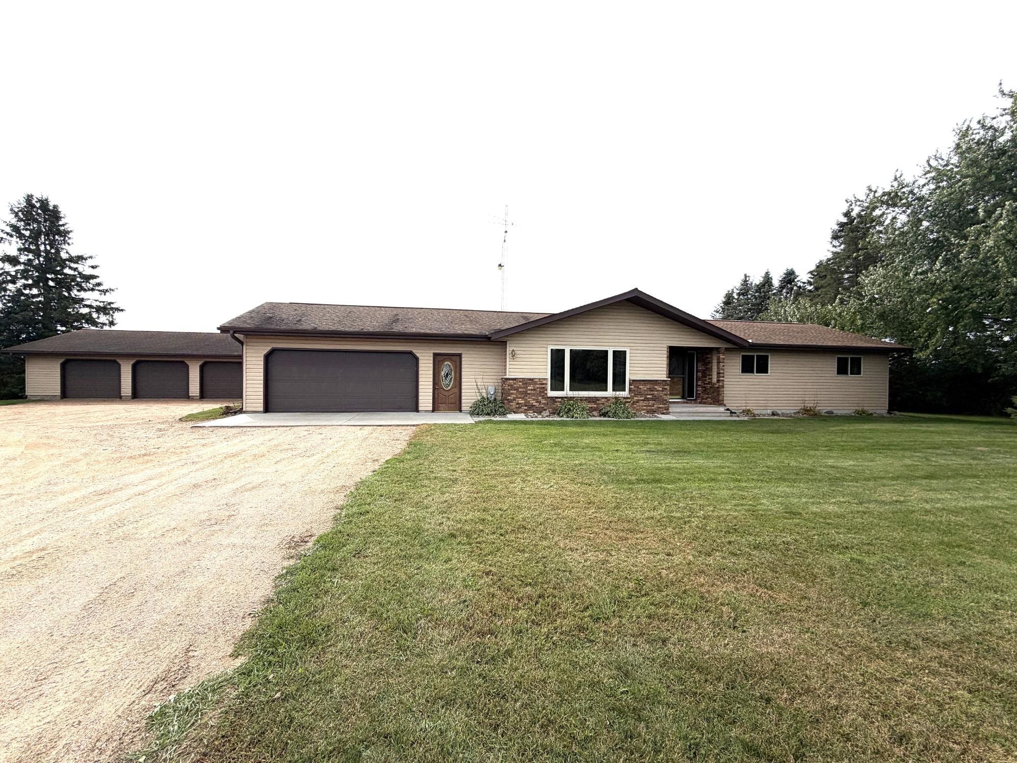 W8933 County Road B Property Photo 42