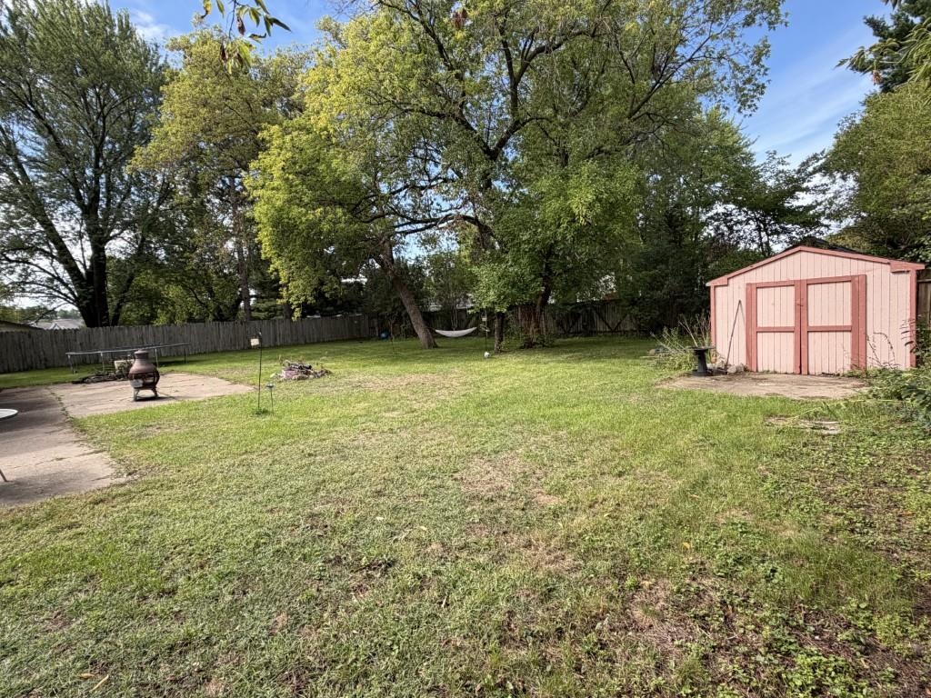 1100 Pine Street Property Photo 4
