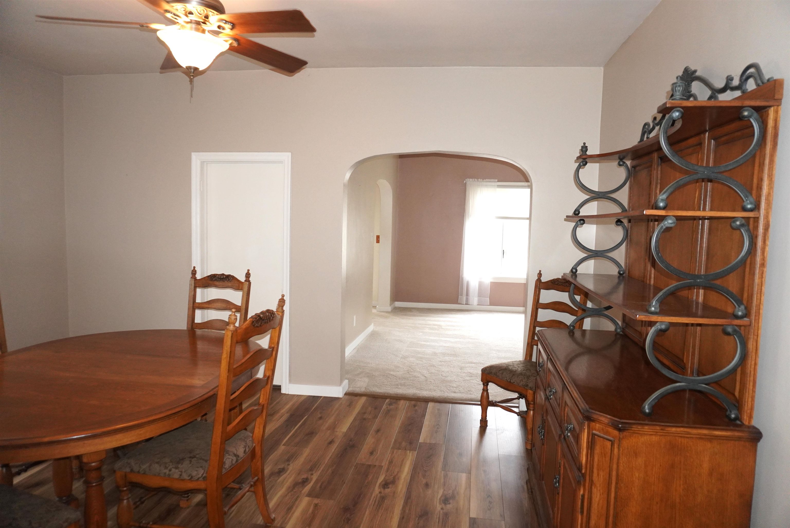 1605 E Main Street Property Photo 15