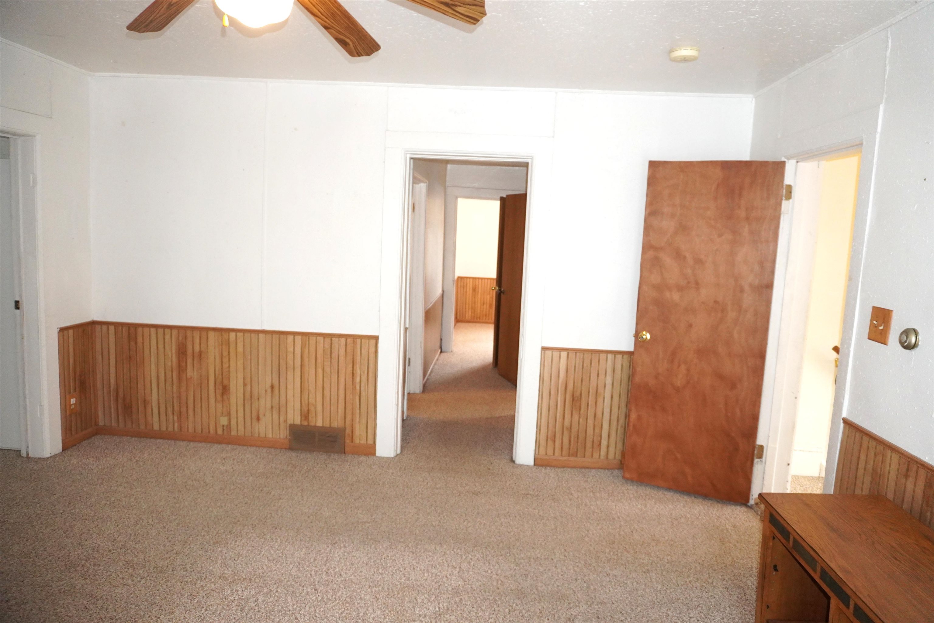 1605 E Main Street Property Photo 32