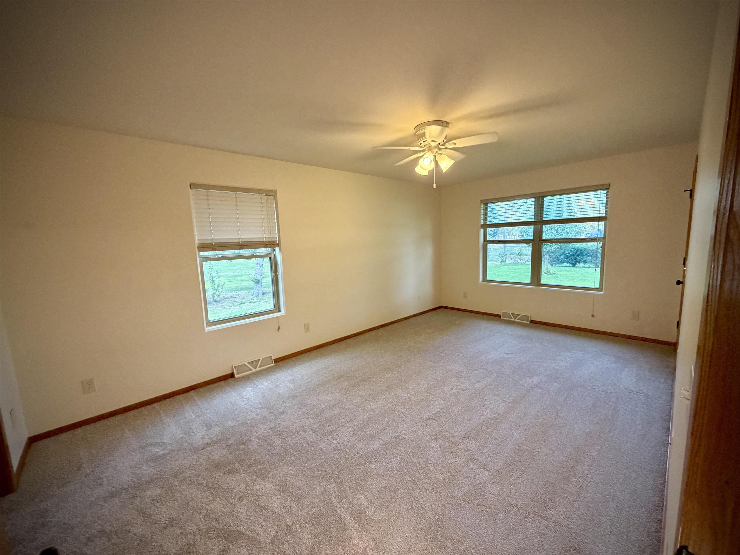 306 Birch Street Property Photo 9