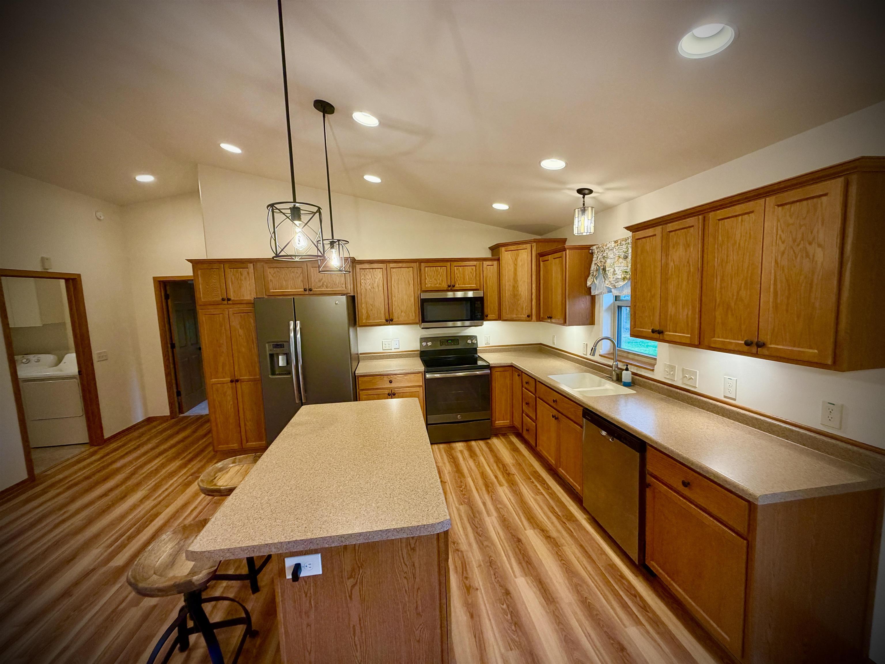 306 Birch Street Property Photo 18