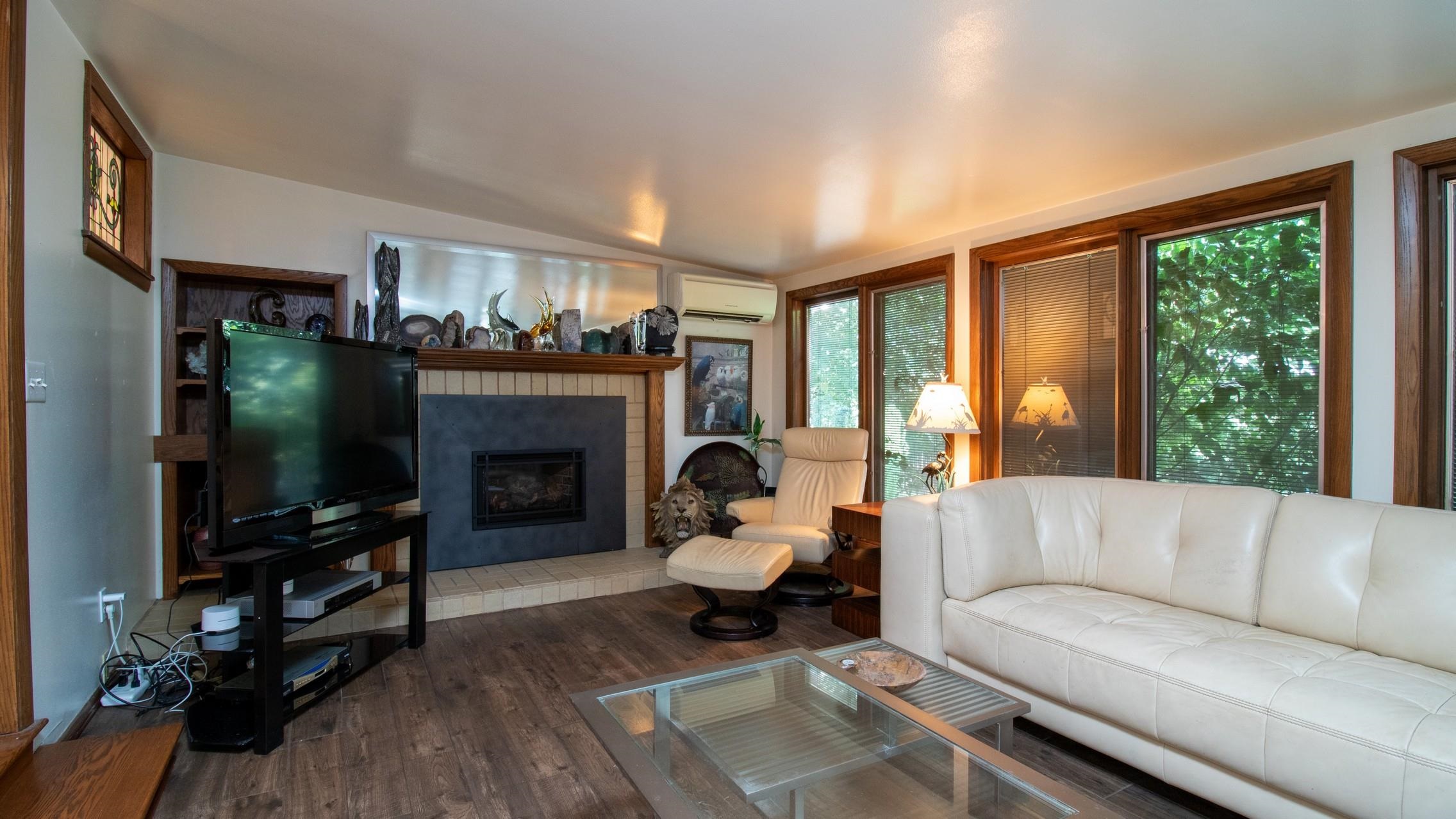 2705 Jelinek Avenue Property Photo 14