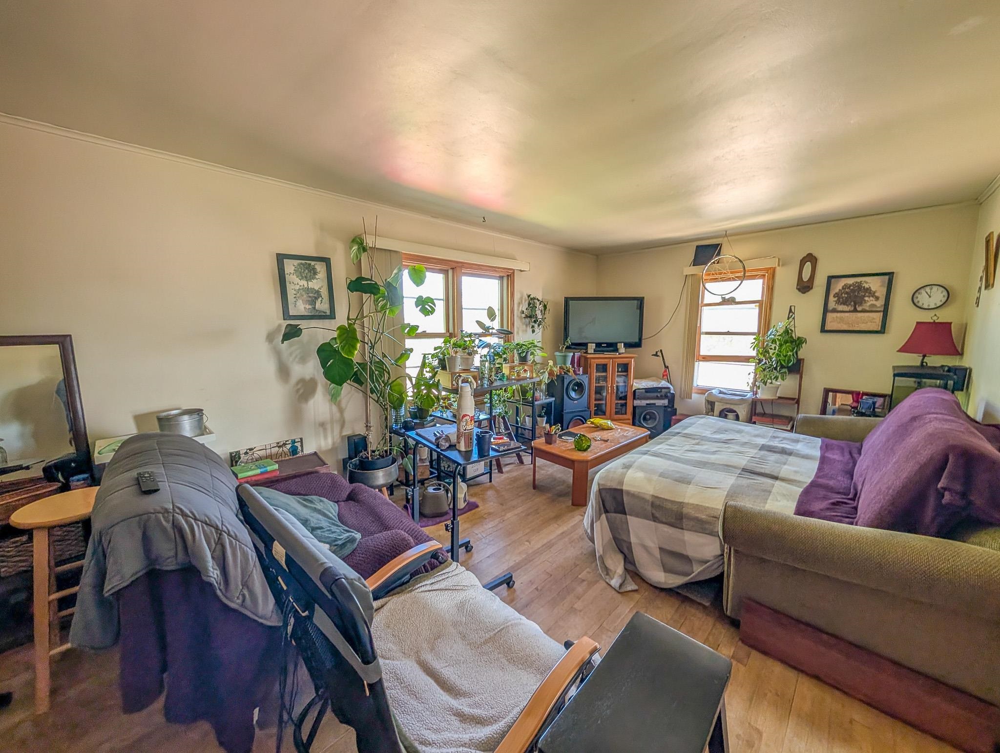1708 Merrill Avenue Property Photo 9
