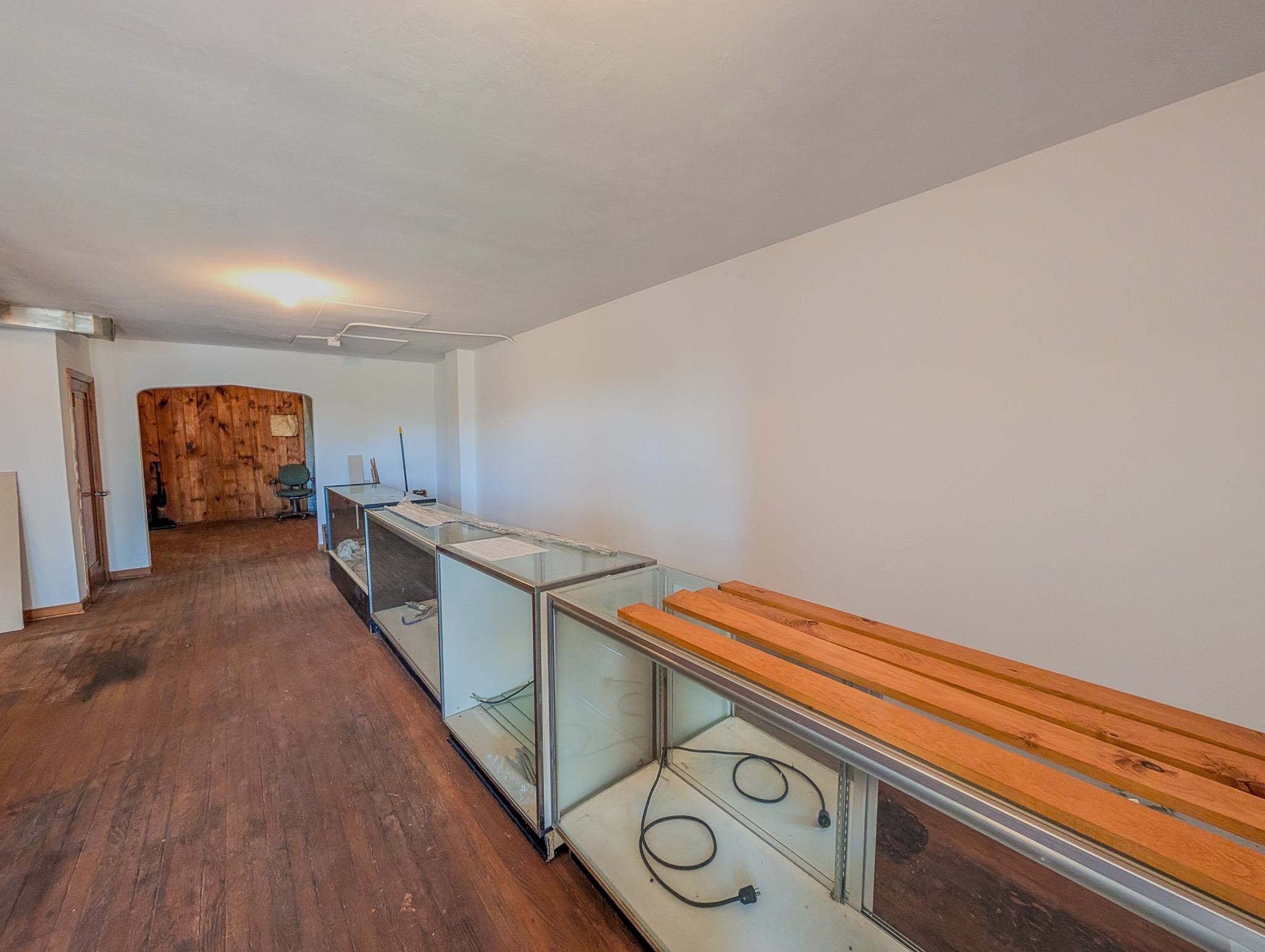 1708 Merrill Avenue Property Photo 11