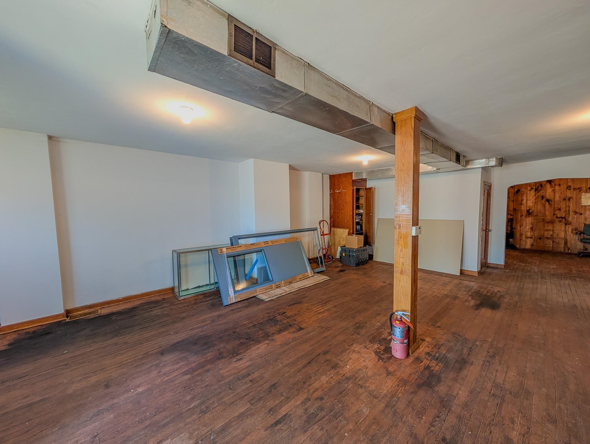 1708 Merrill Avenue Property Photo 12