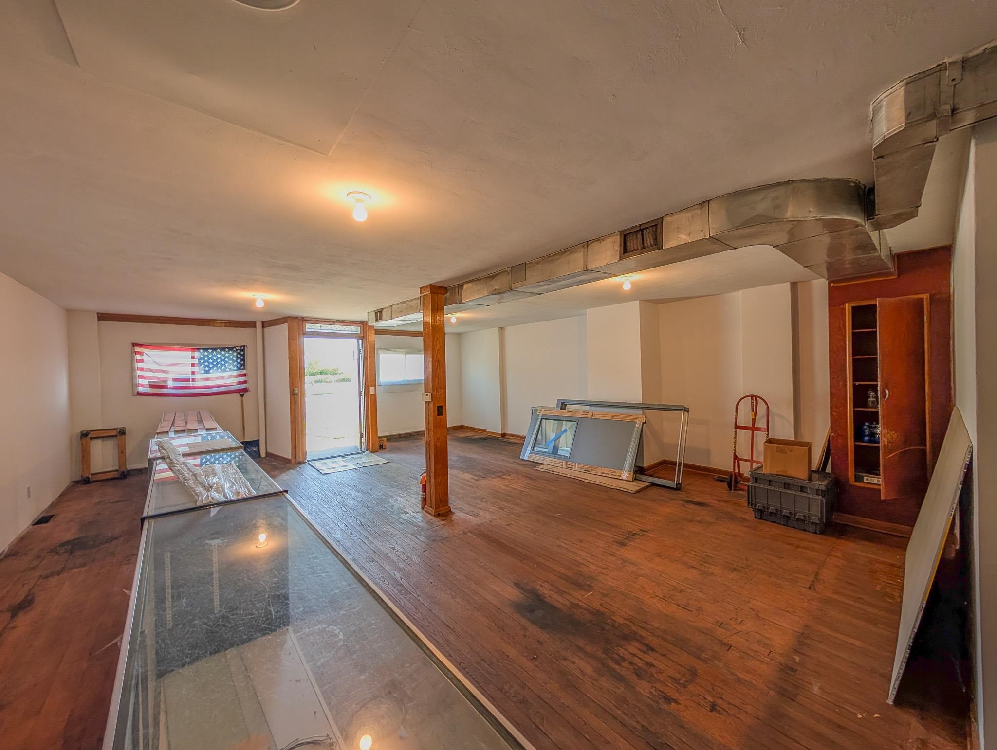 1708 Merrill Avenue Property Photo 13