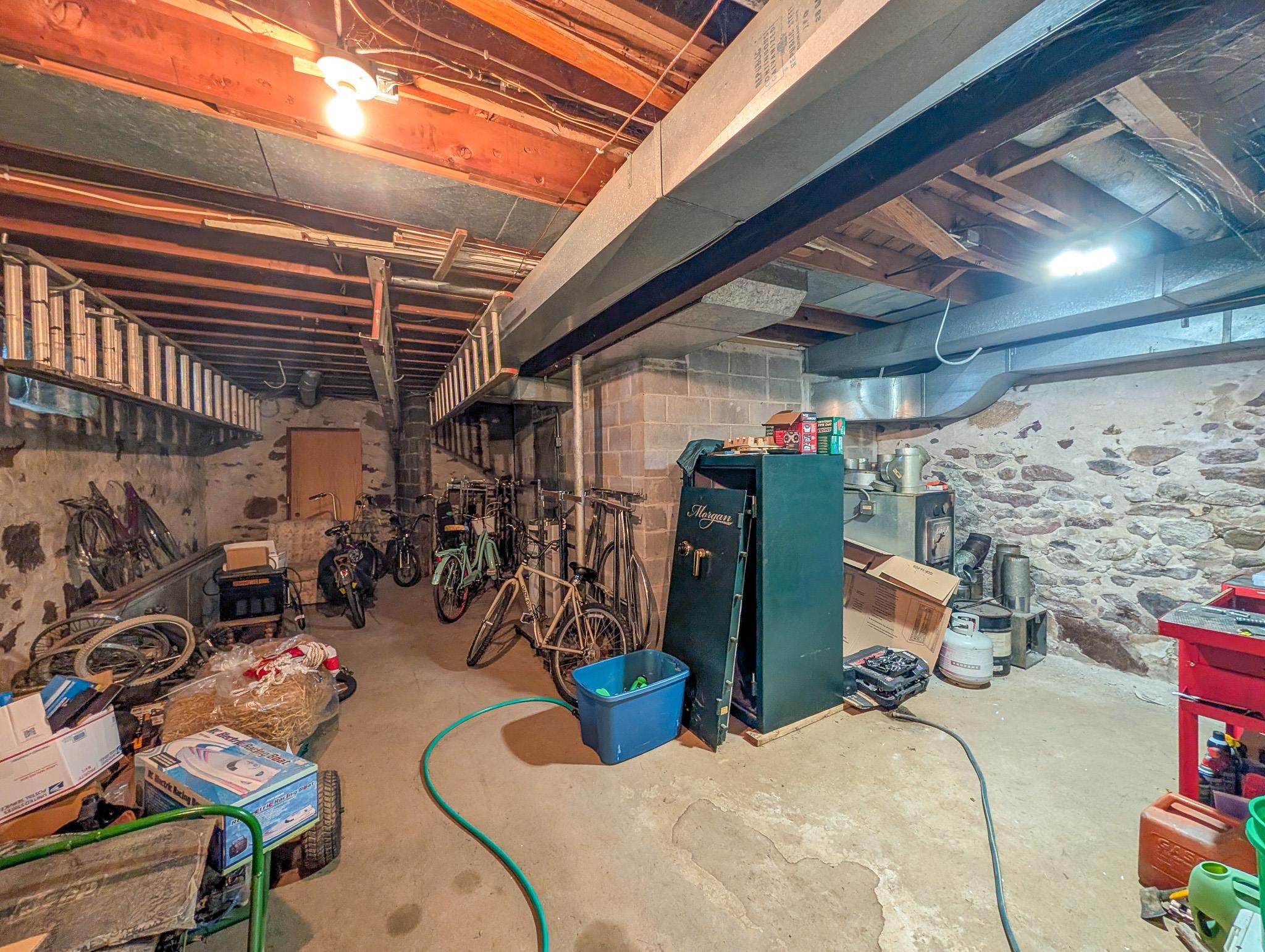 1708 Merrill Avenue Property Photo 17