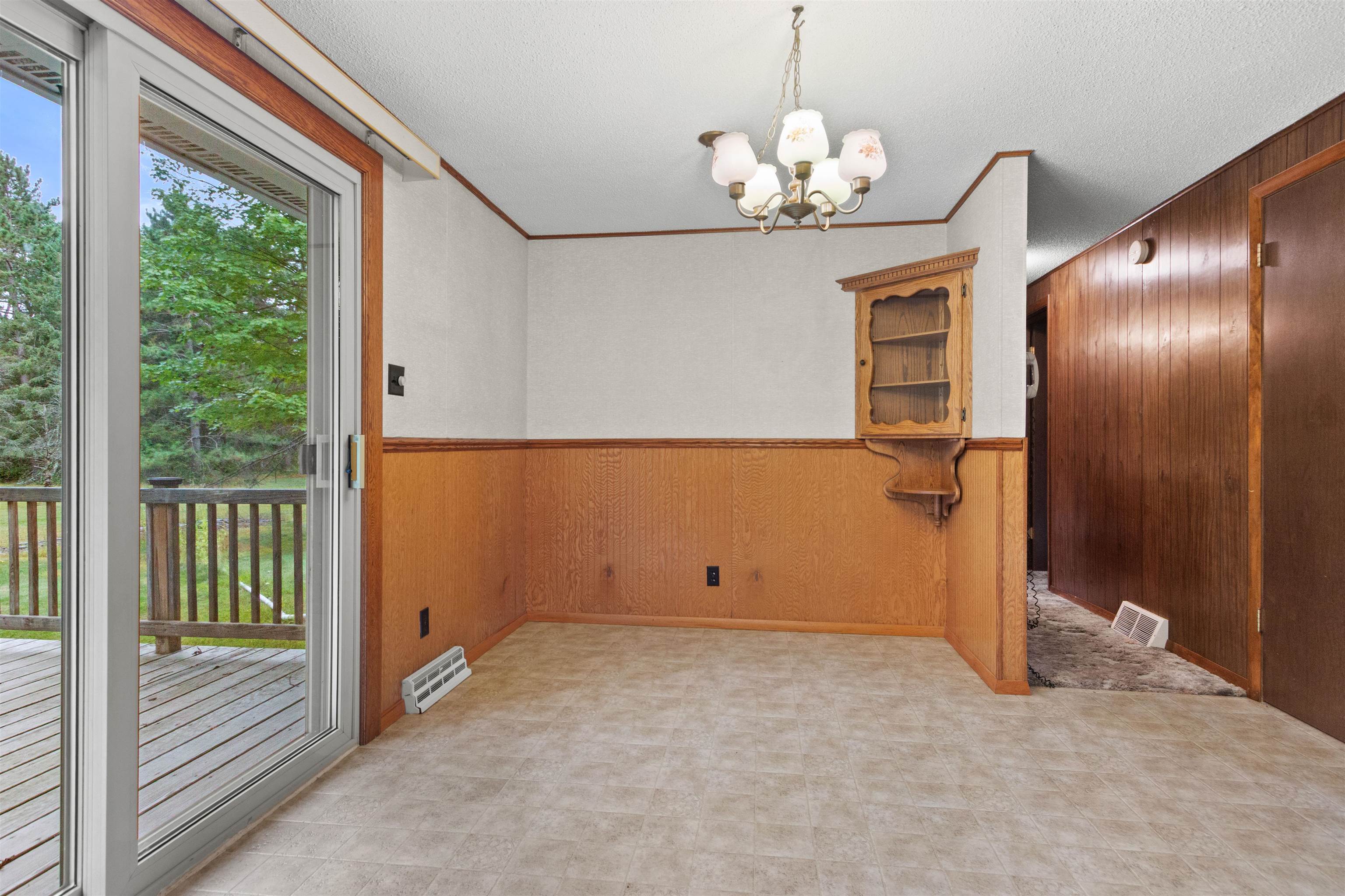 4555 Lynn Hill Road Property Photo 10
