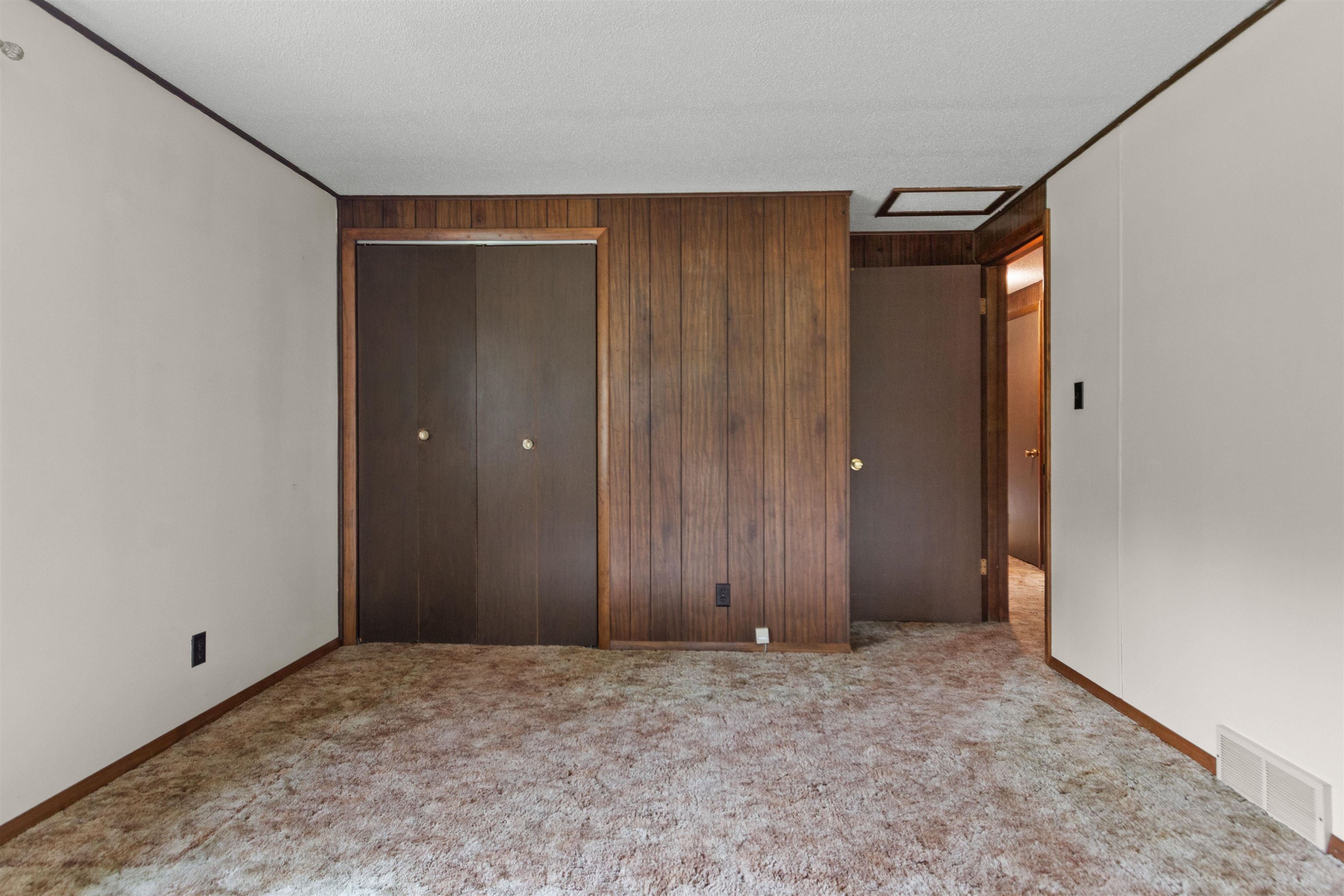 4555 Lynn Hill Road Property Photo 17