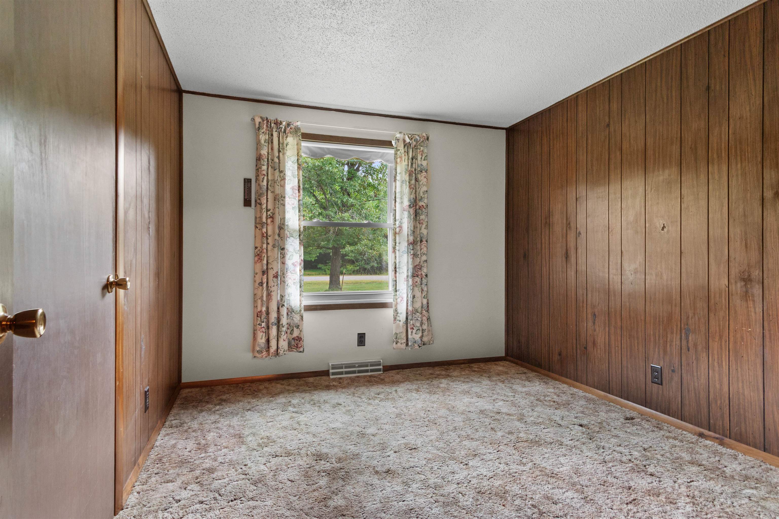 4555 Lynn Hill Road Property Photo 21