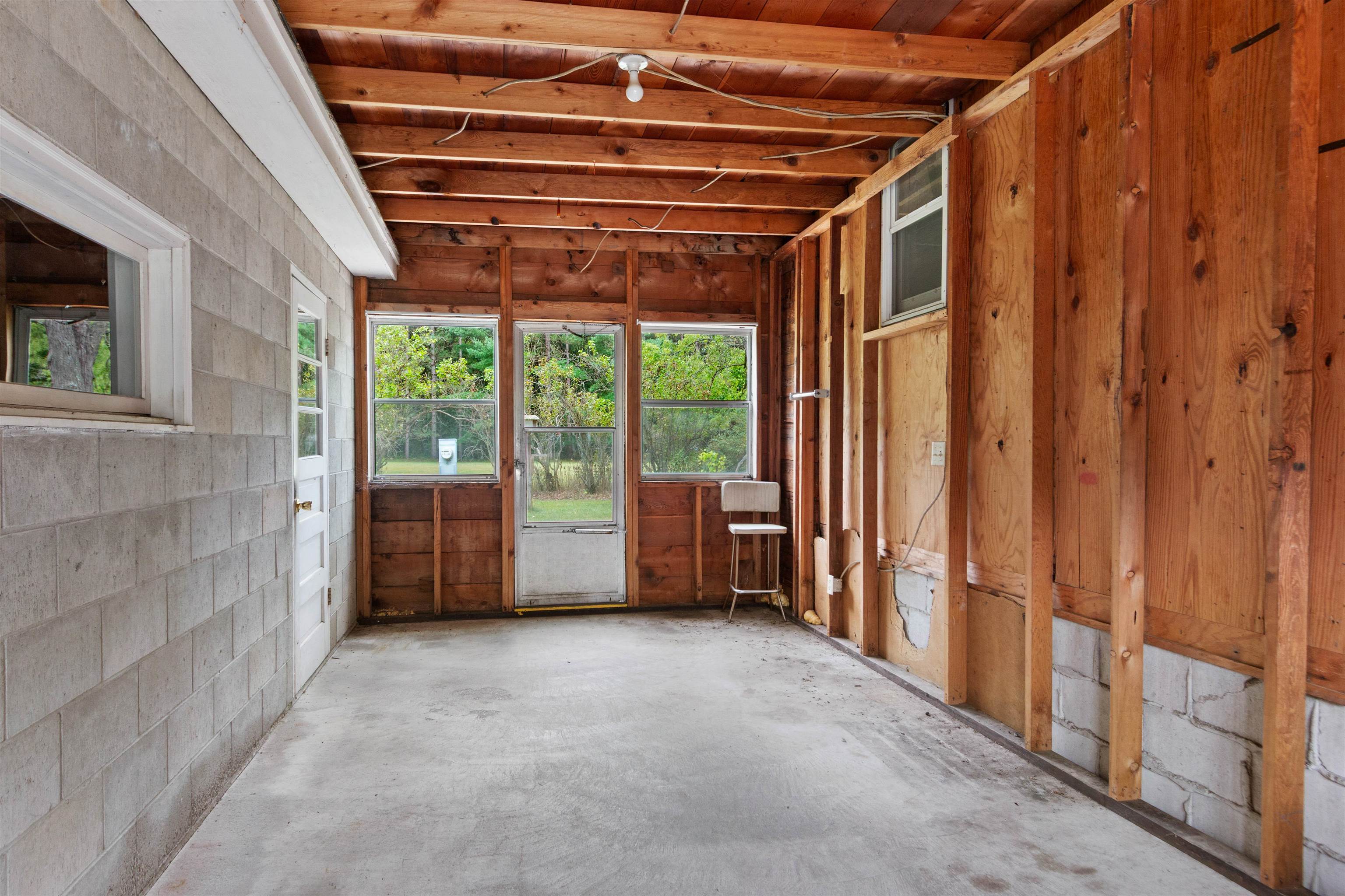 4555 Lynn Hill Road Property Photo 27