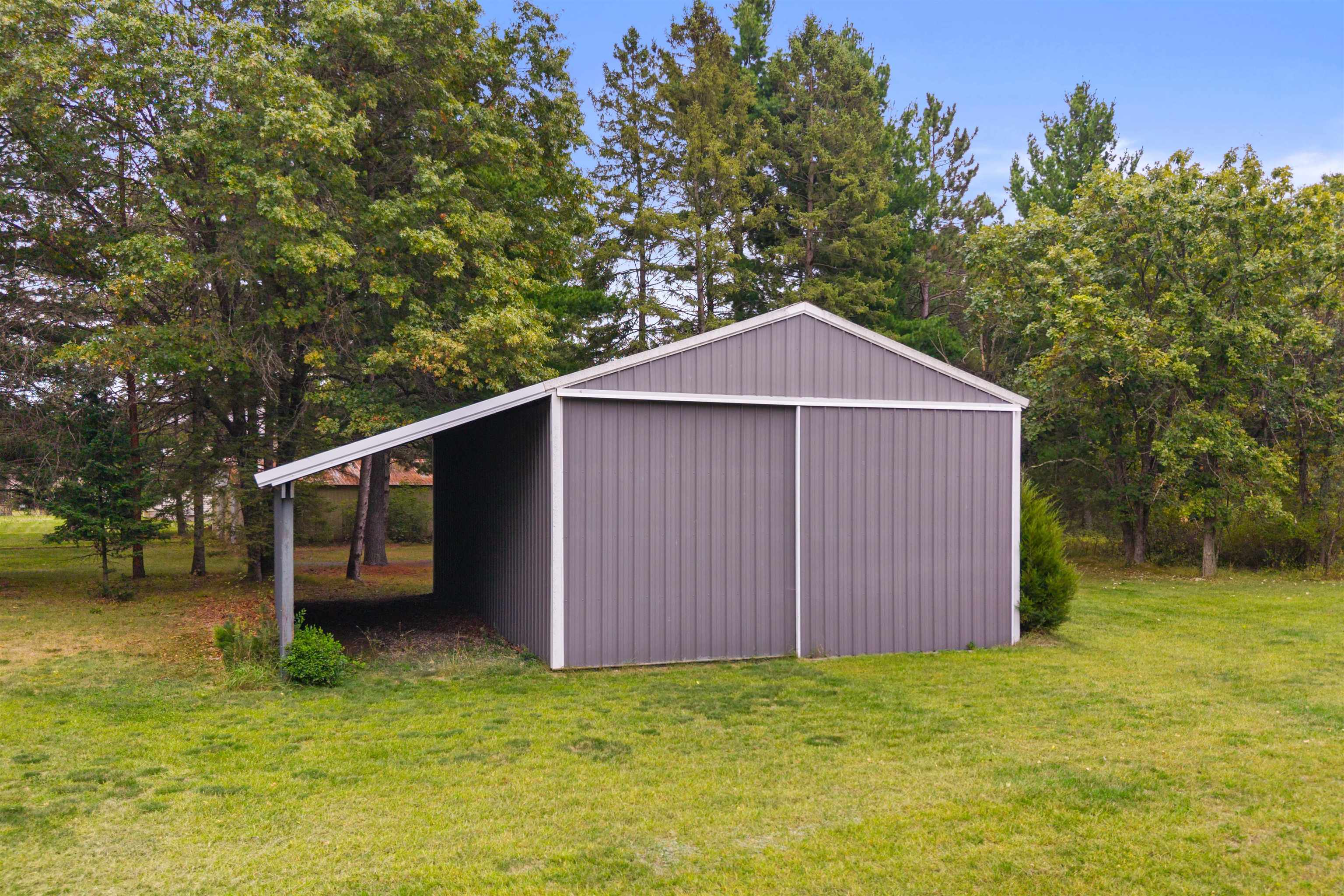 4555 Lynn Hill Road Property Photo 47