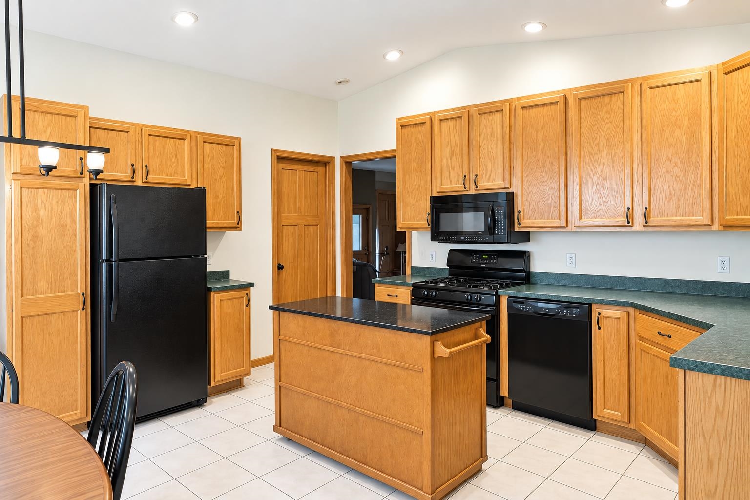 1502 Milwaukee Avenue Property Photo 6