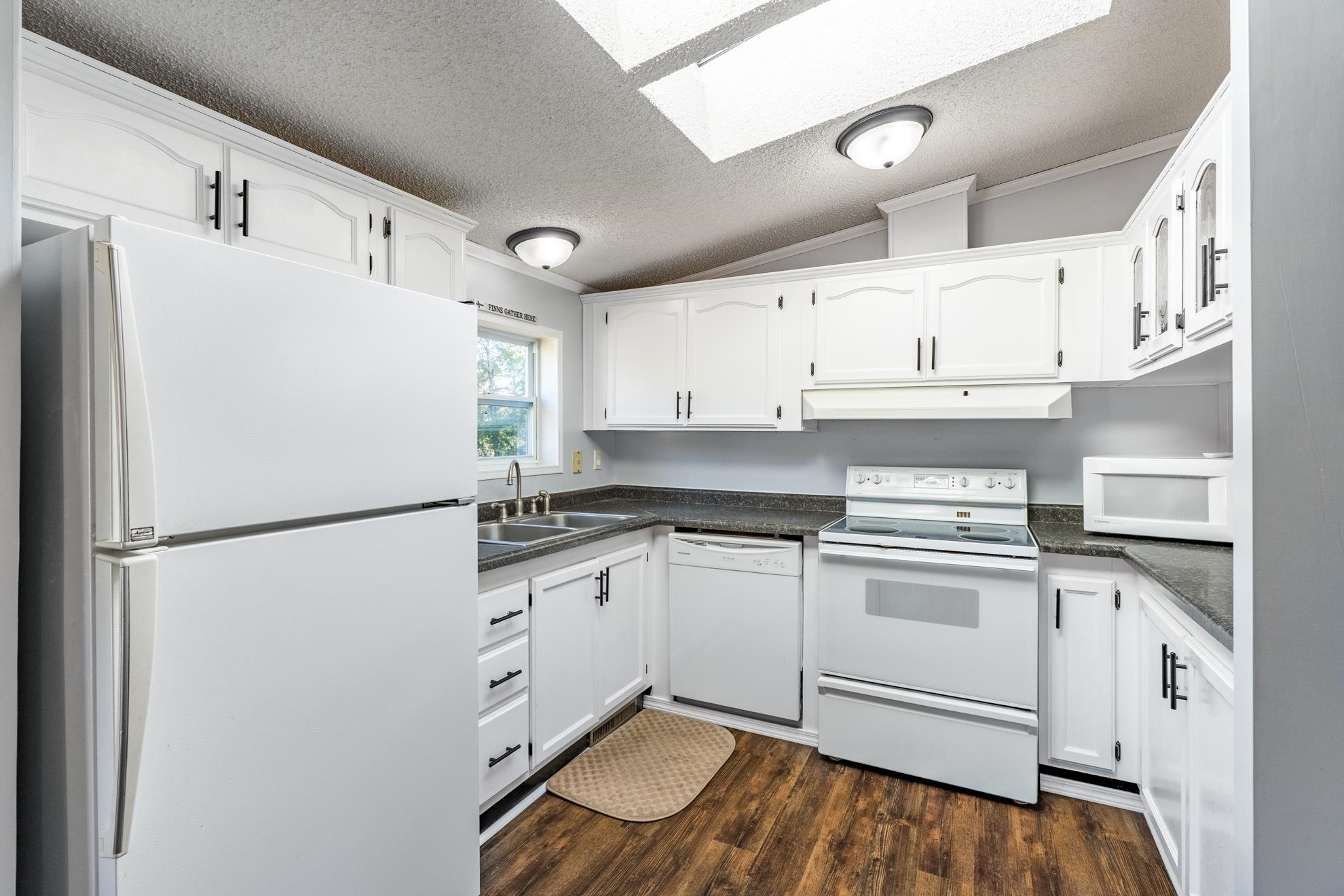 1703 Cedar Avenue Property Photo 4