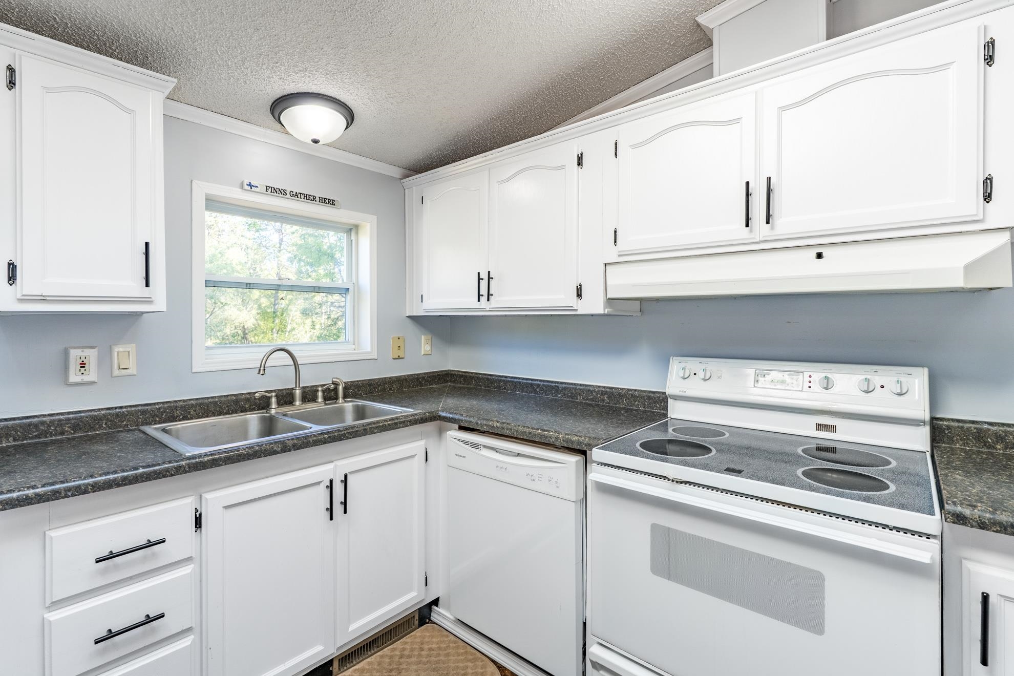 1703 Cedar Avenue Property Photo 5