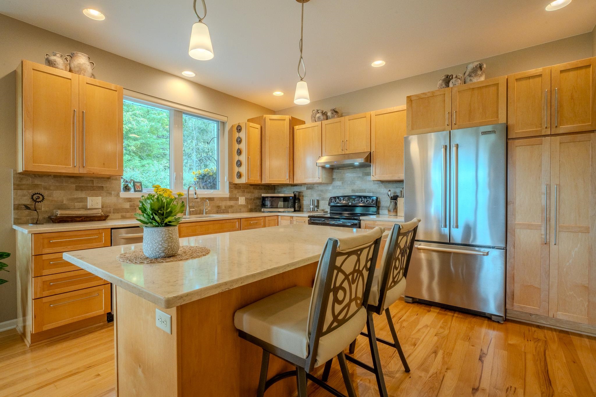 1804 Poplar Lane Property Photo 6
