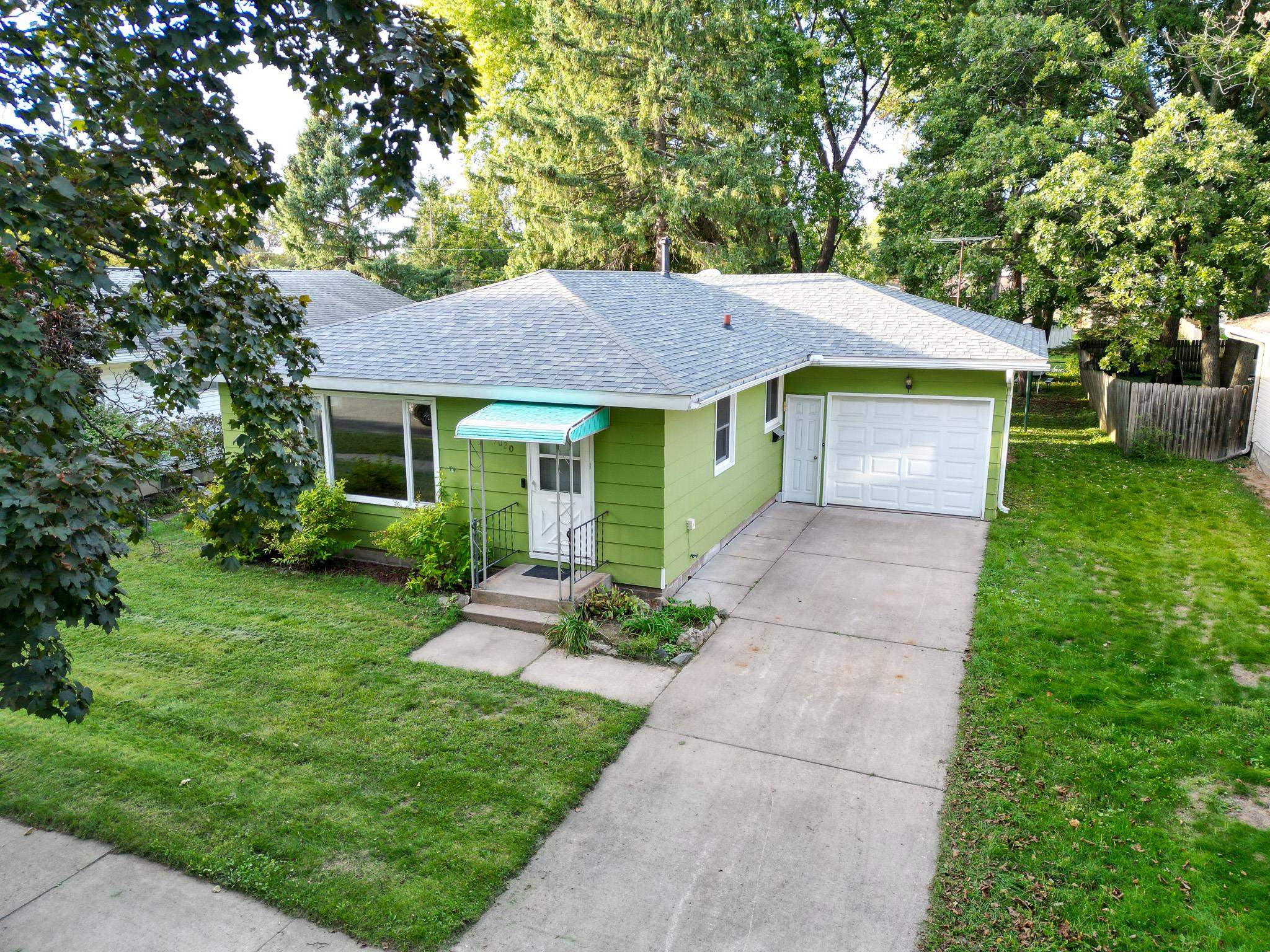 1020 Mcintosh Street Property Photo 4