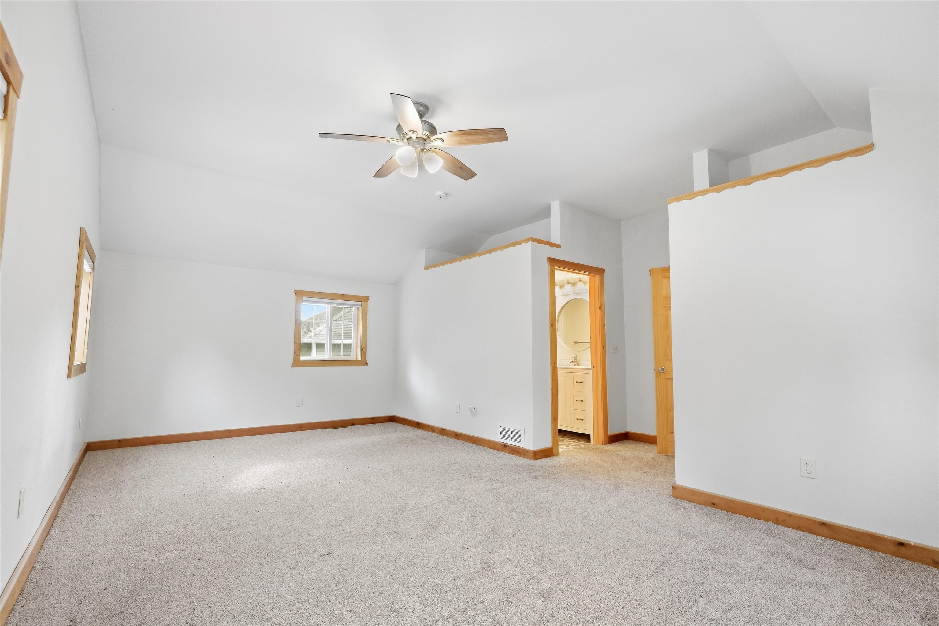 517 E Ogden Street Property Photo 8