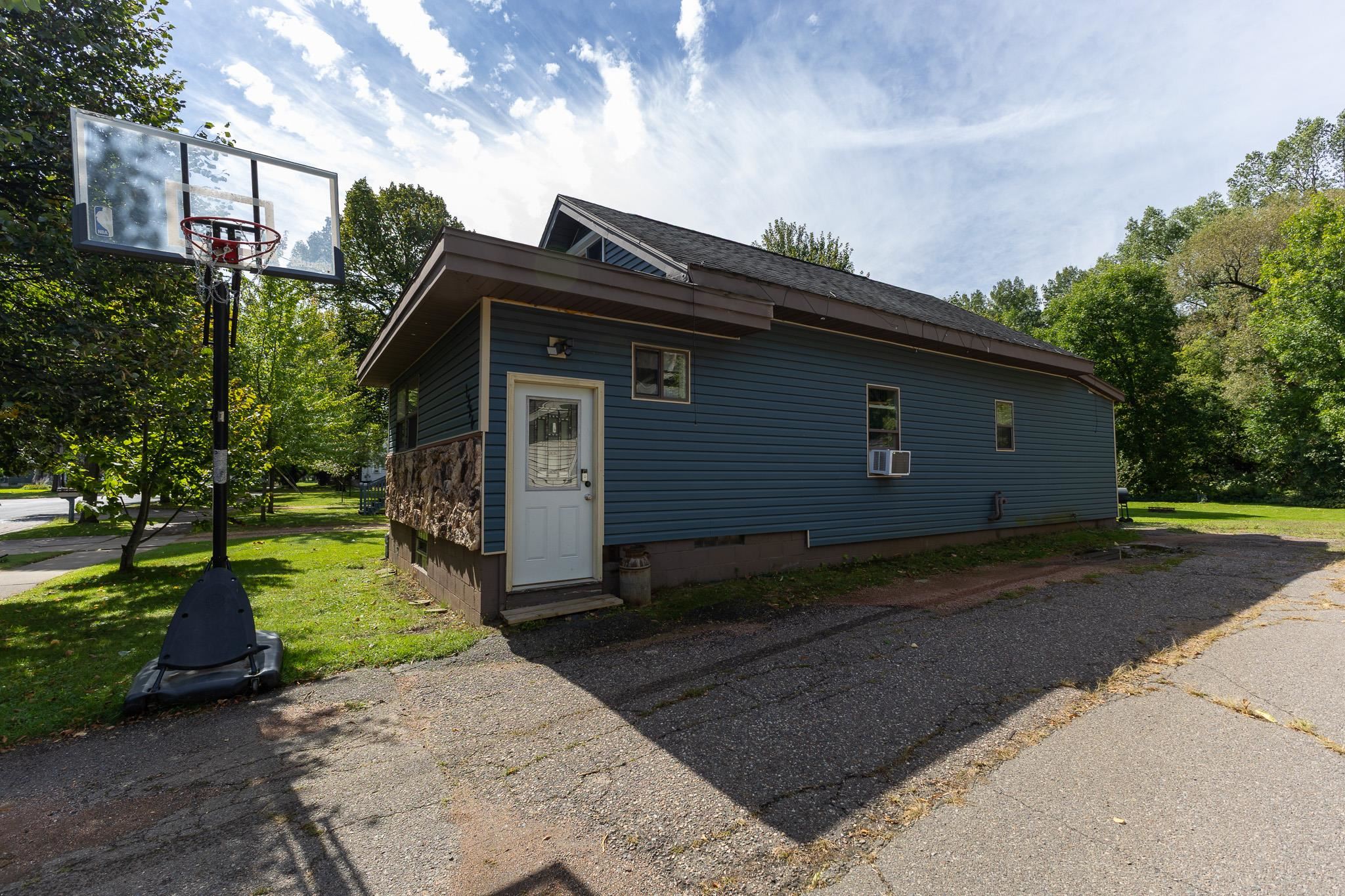 1324 S 3rd Avenue Property Photo 3