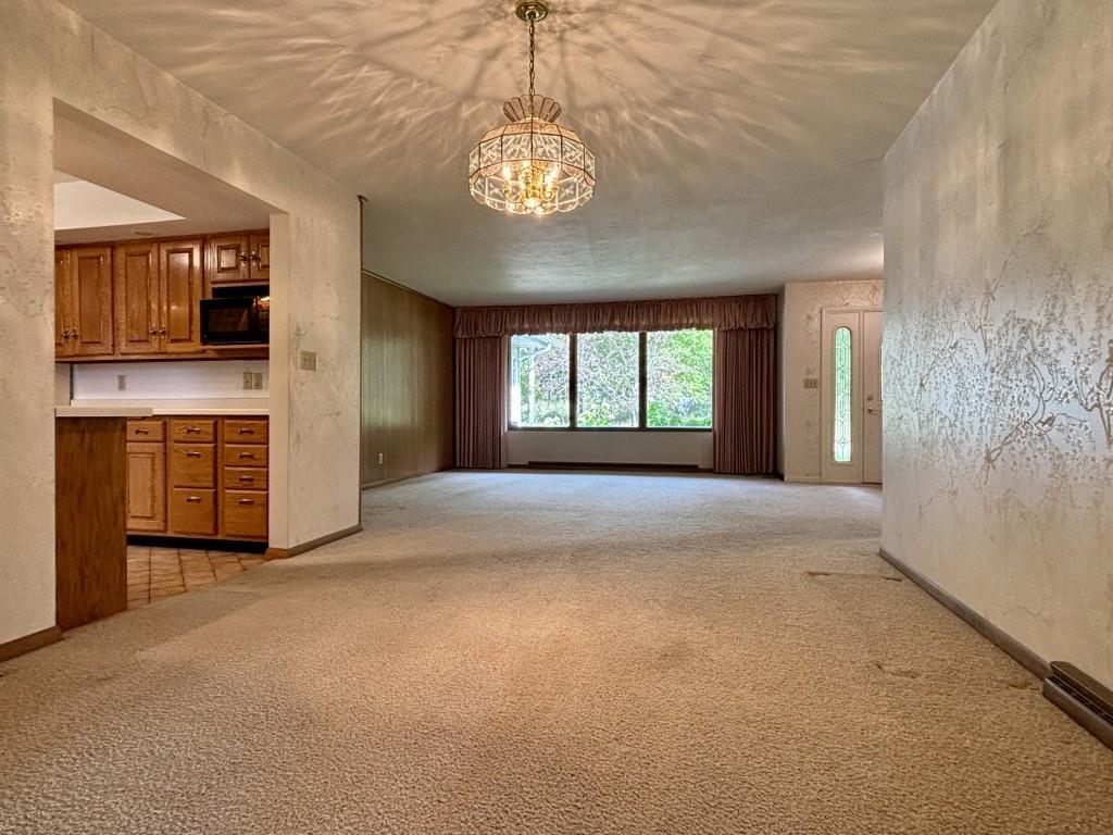 920 S 13th Drive Property Photo 8