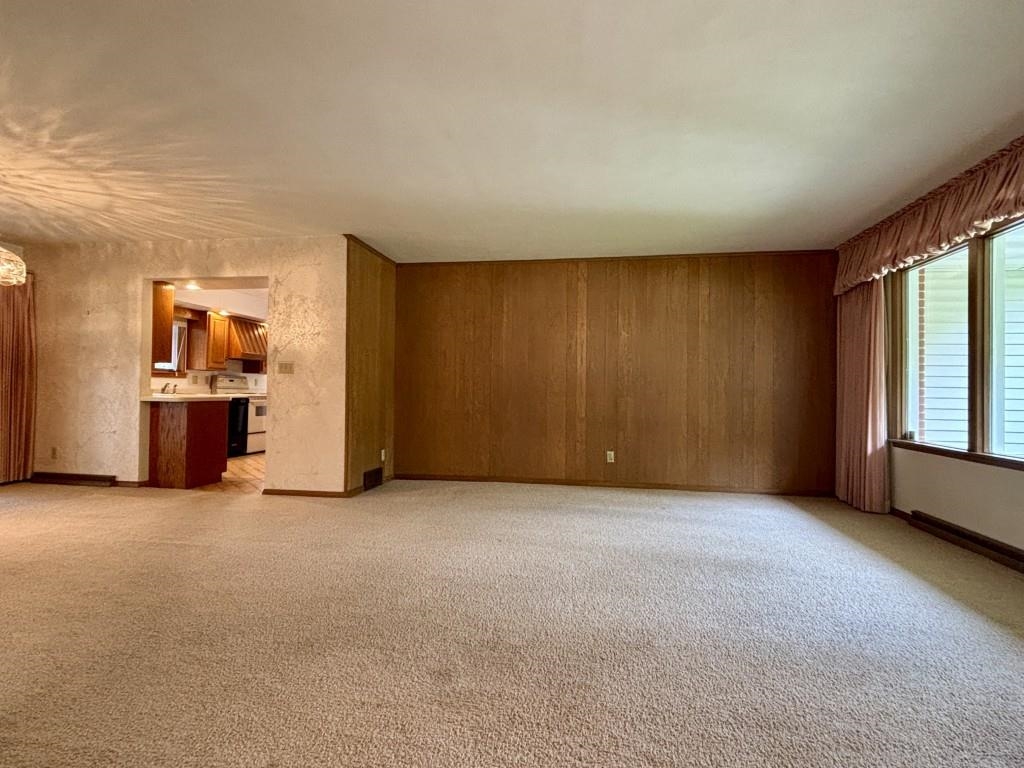 920 S 13th Drive Property Photo 10
