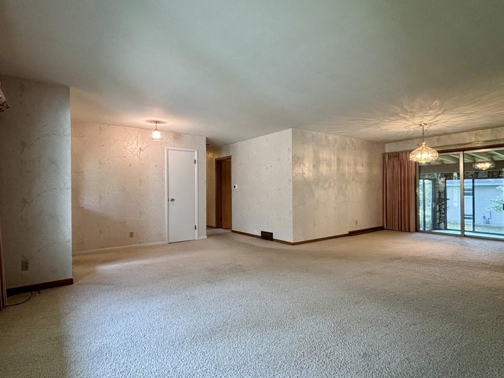920 S 13th Drive Property Photo 11