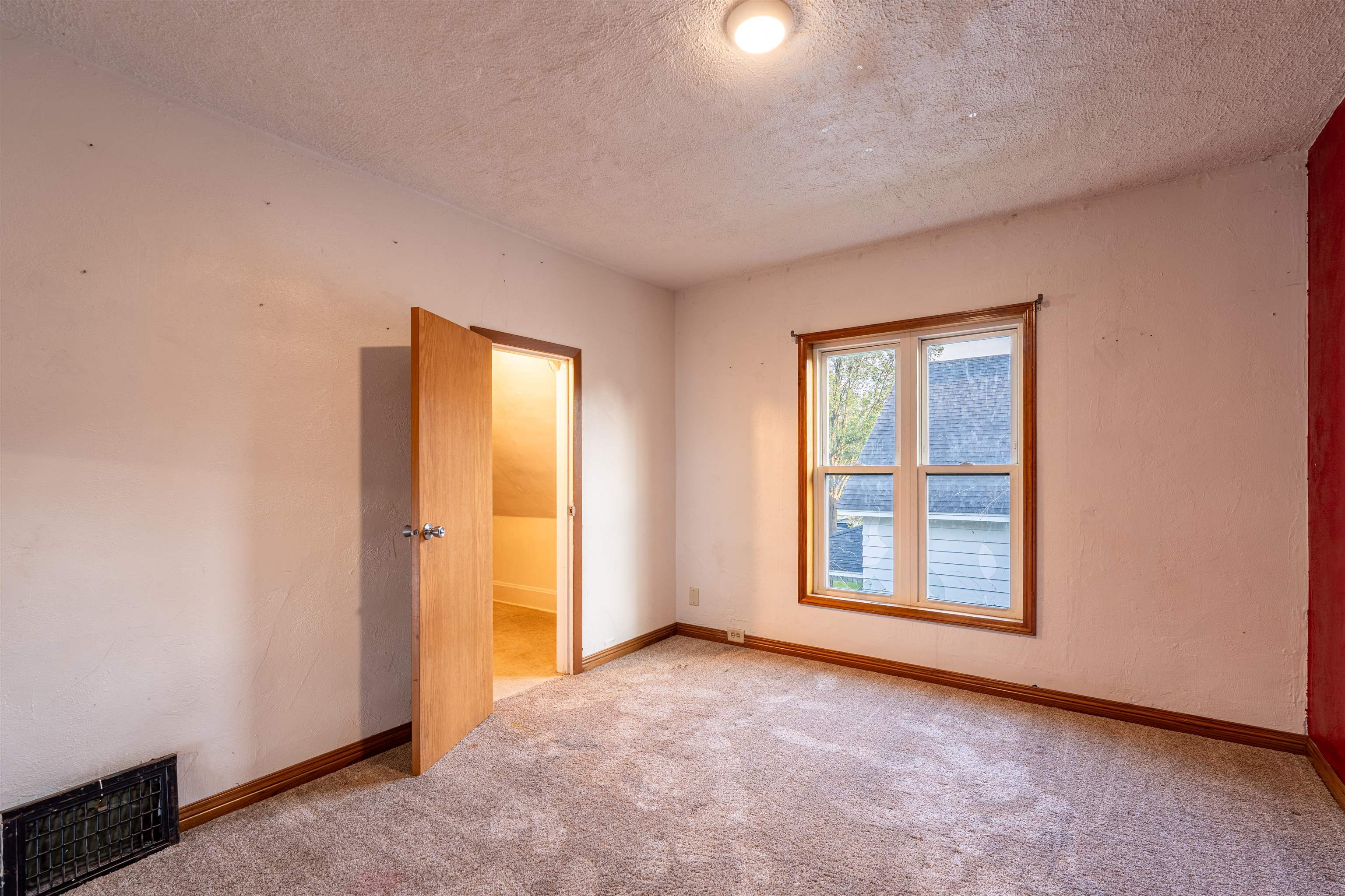 1010 S 7th Avenue Property Photo 24