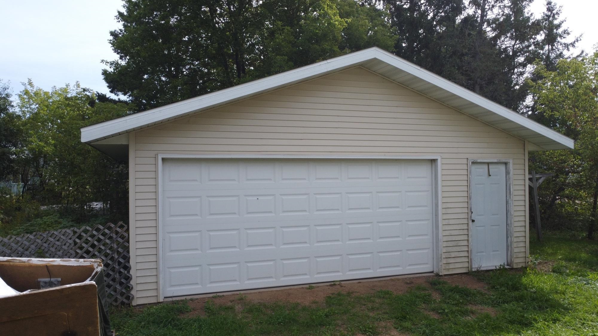 253 Berner Street Property Photo 5