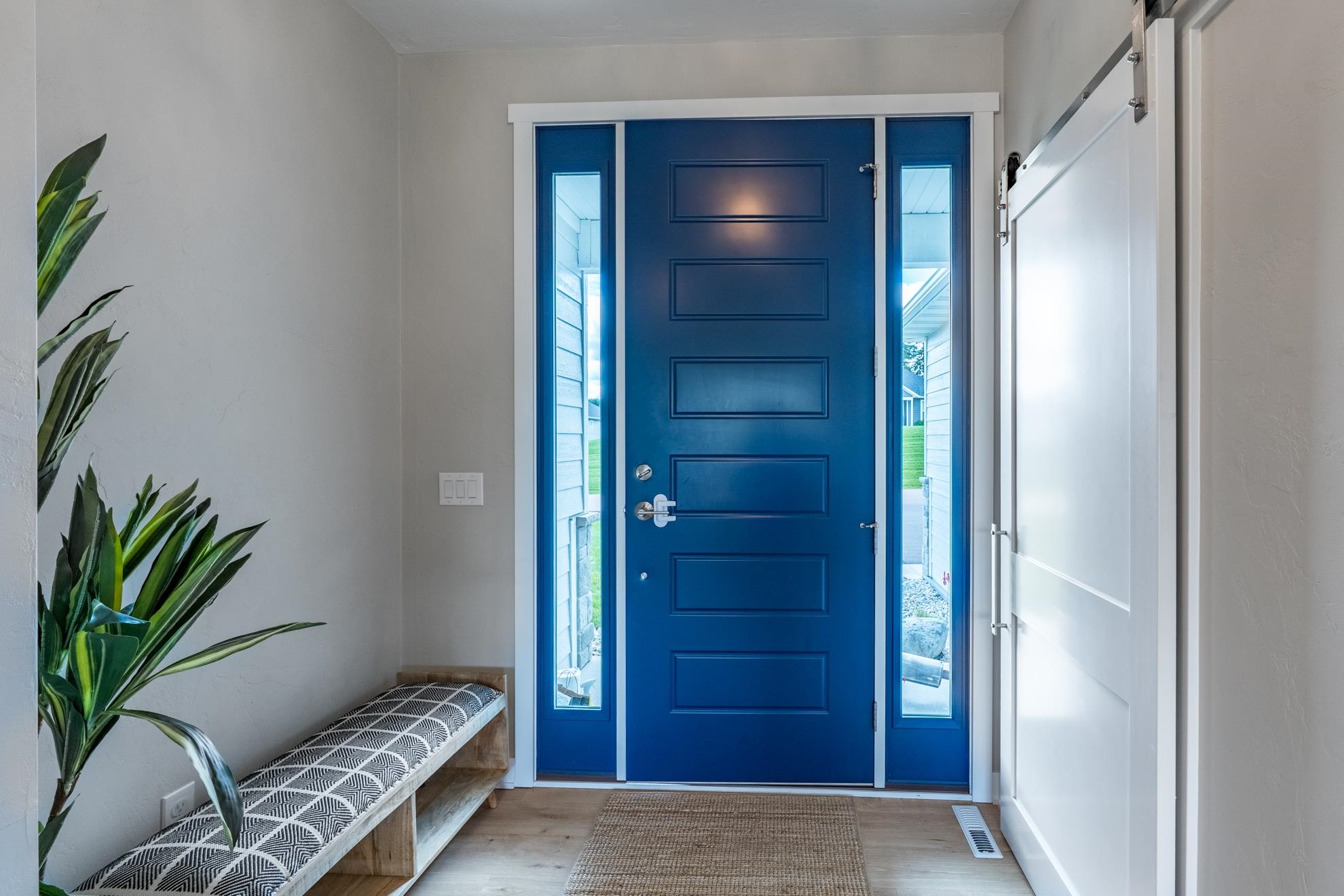 150706 Strawberry Lane Property Photo 3