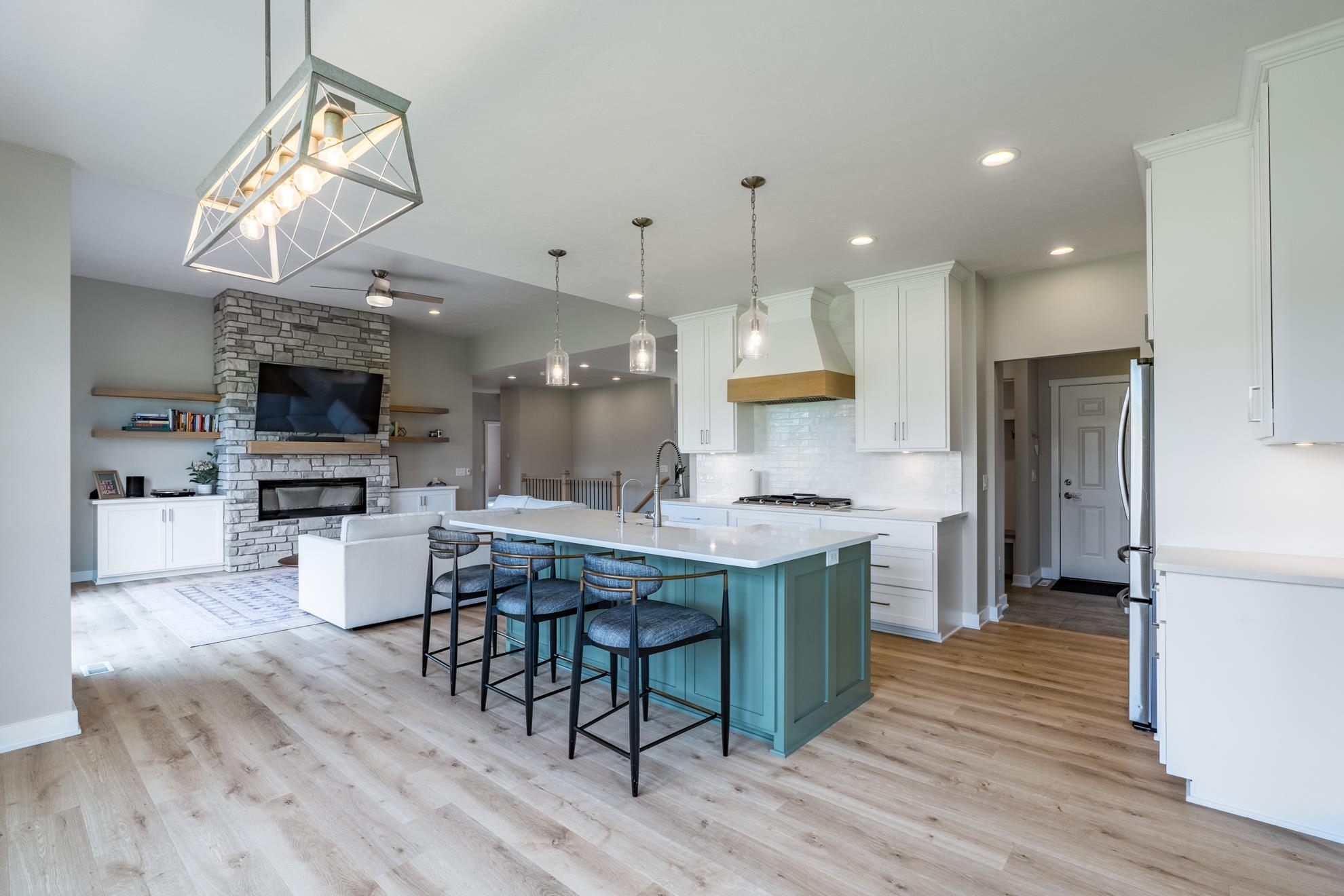 150706 Strawberry Lane Property Photo 9