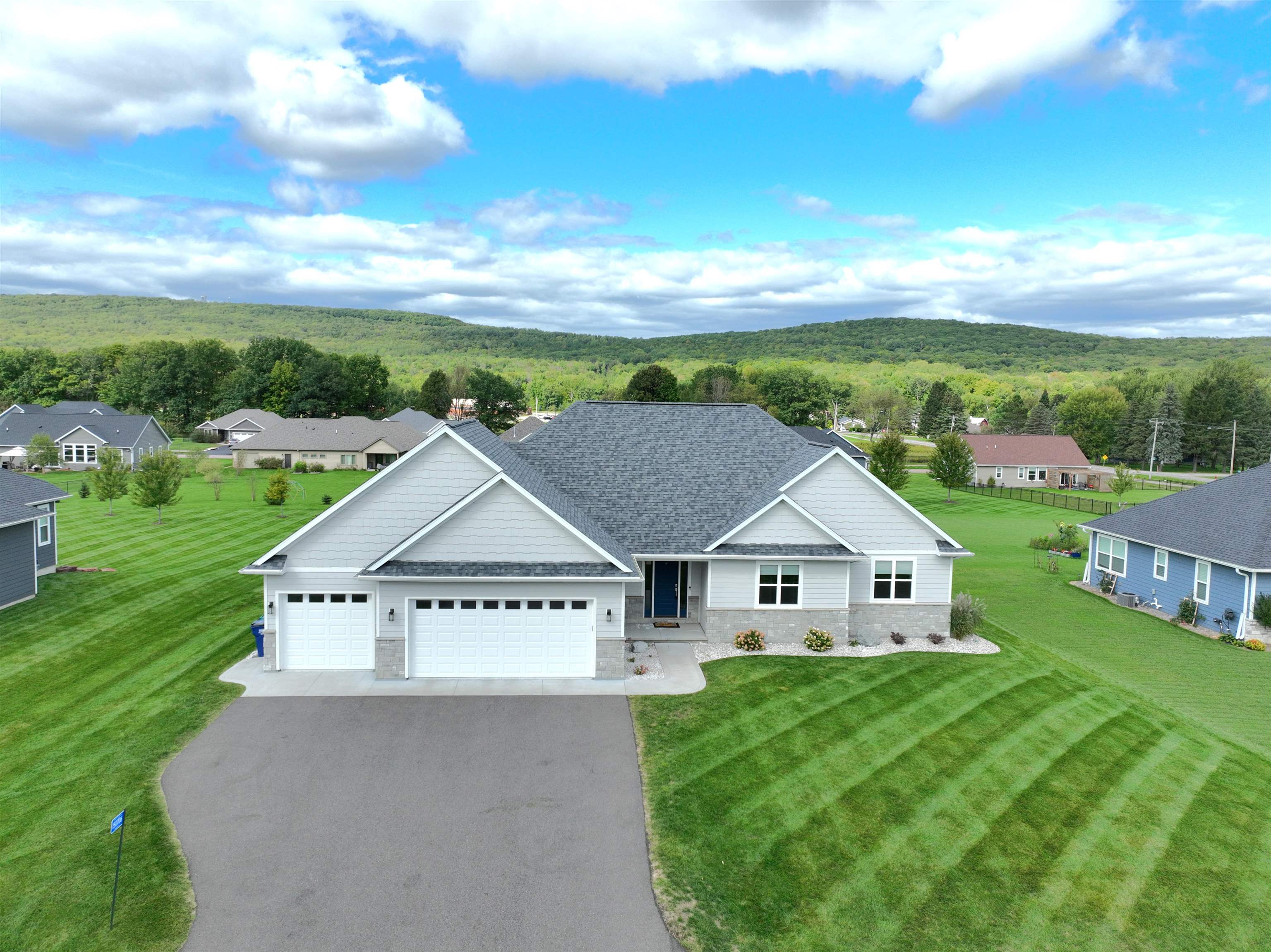 150706 Strawberry Lane Property Photo 51