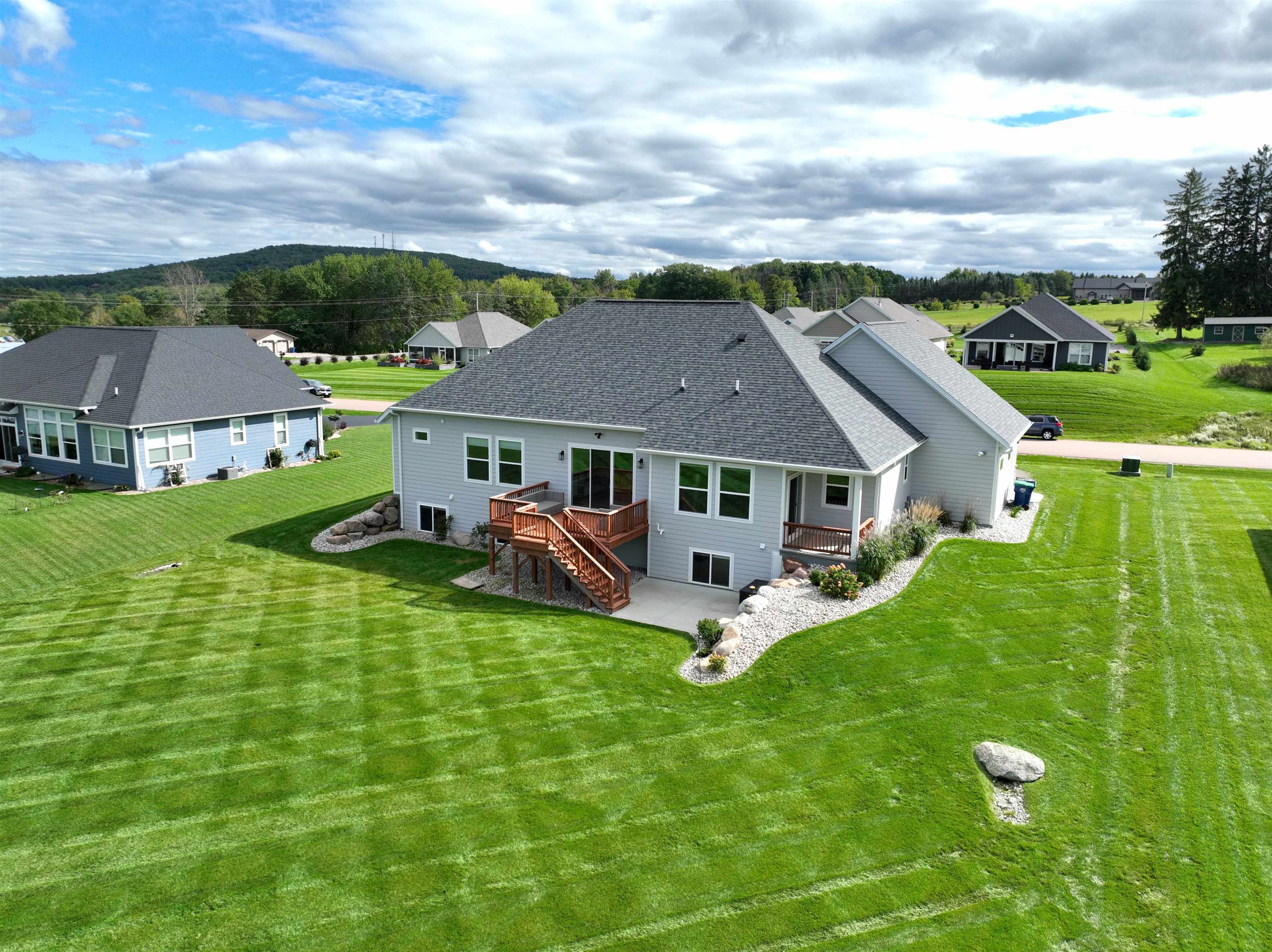 150706 Strawberry Lane Property Photo 56