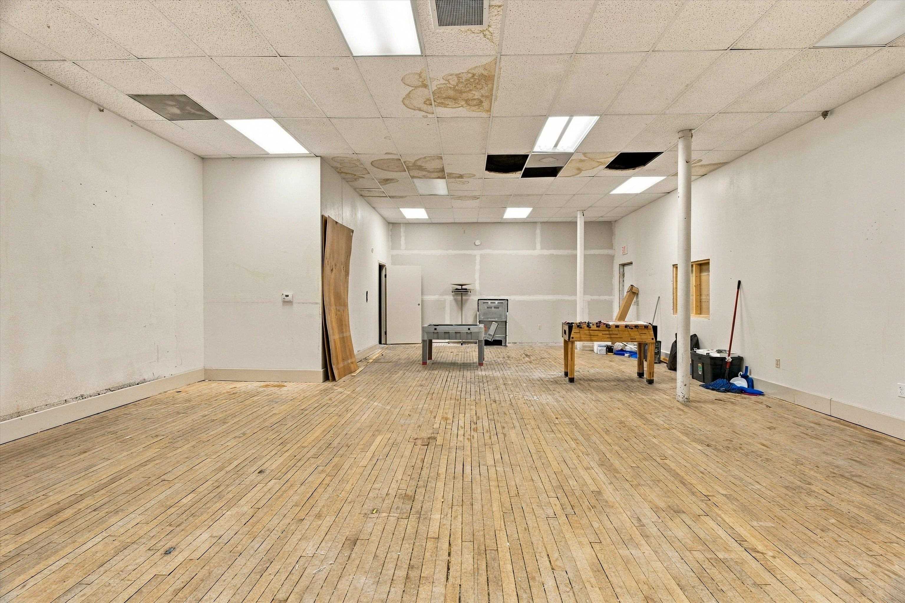 227 S Central Avenue Property Photo 10