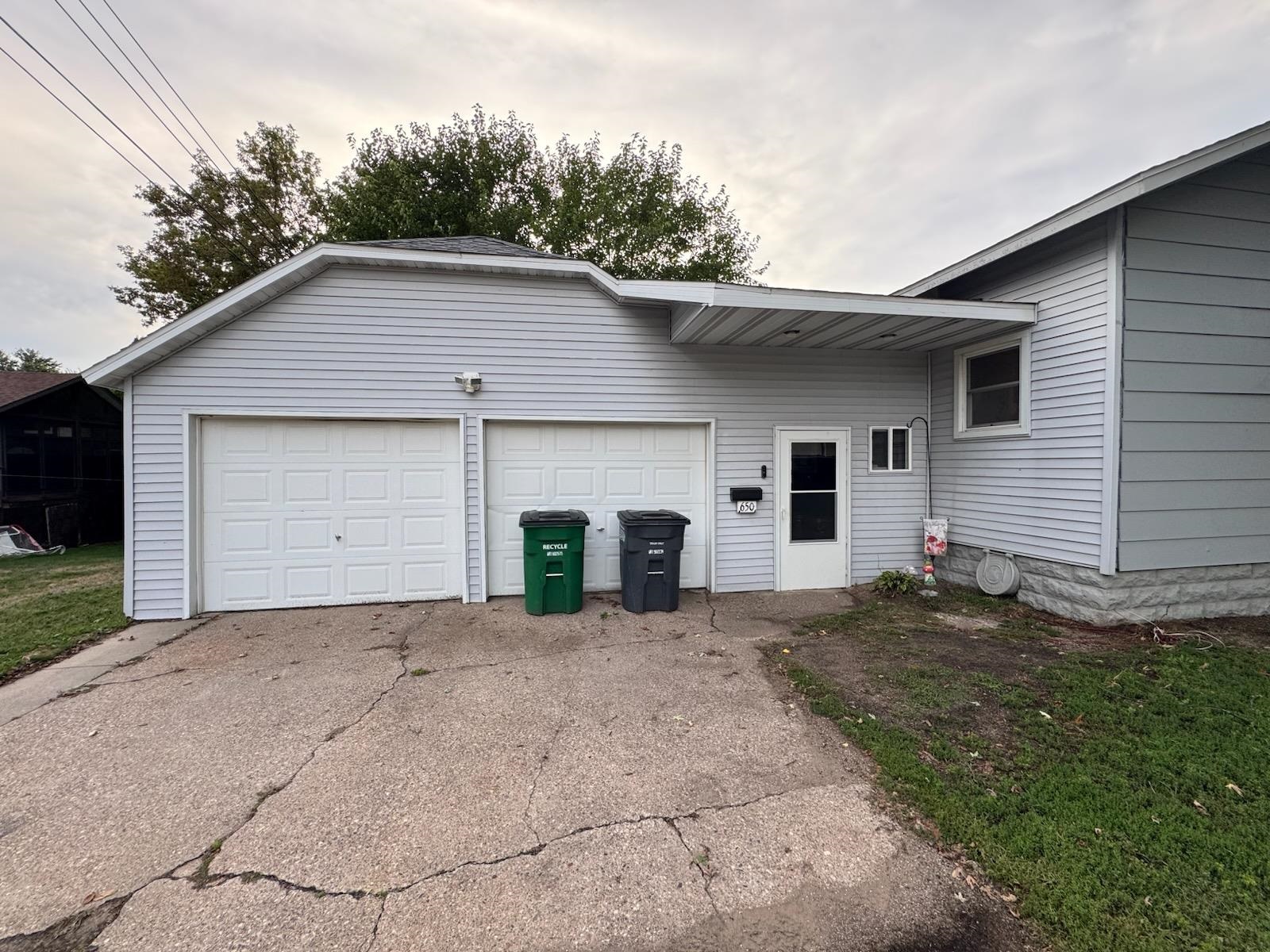 650 Avon Street Property Photo 3