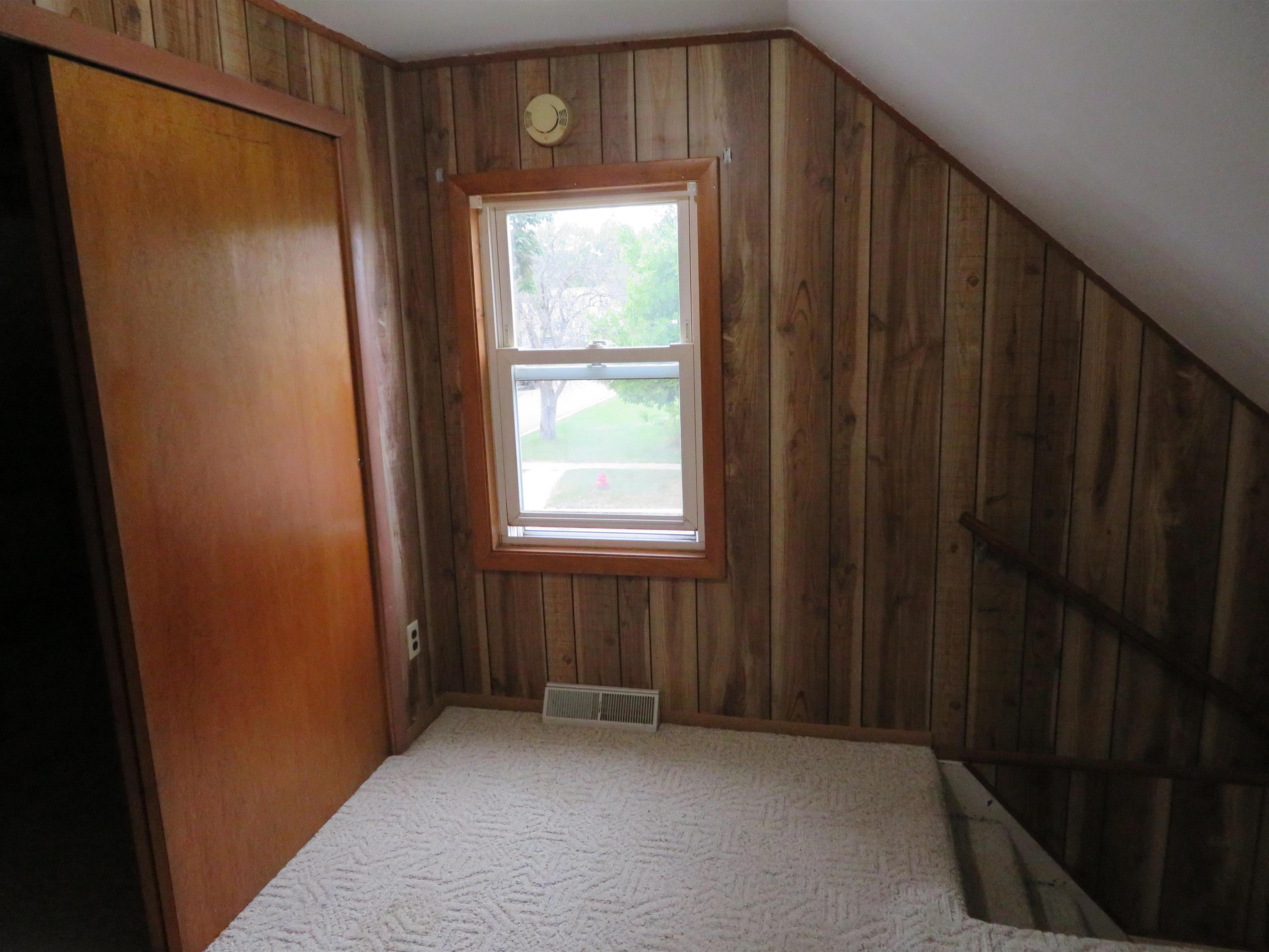 601 E 7th Street Property Photo 24