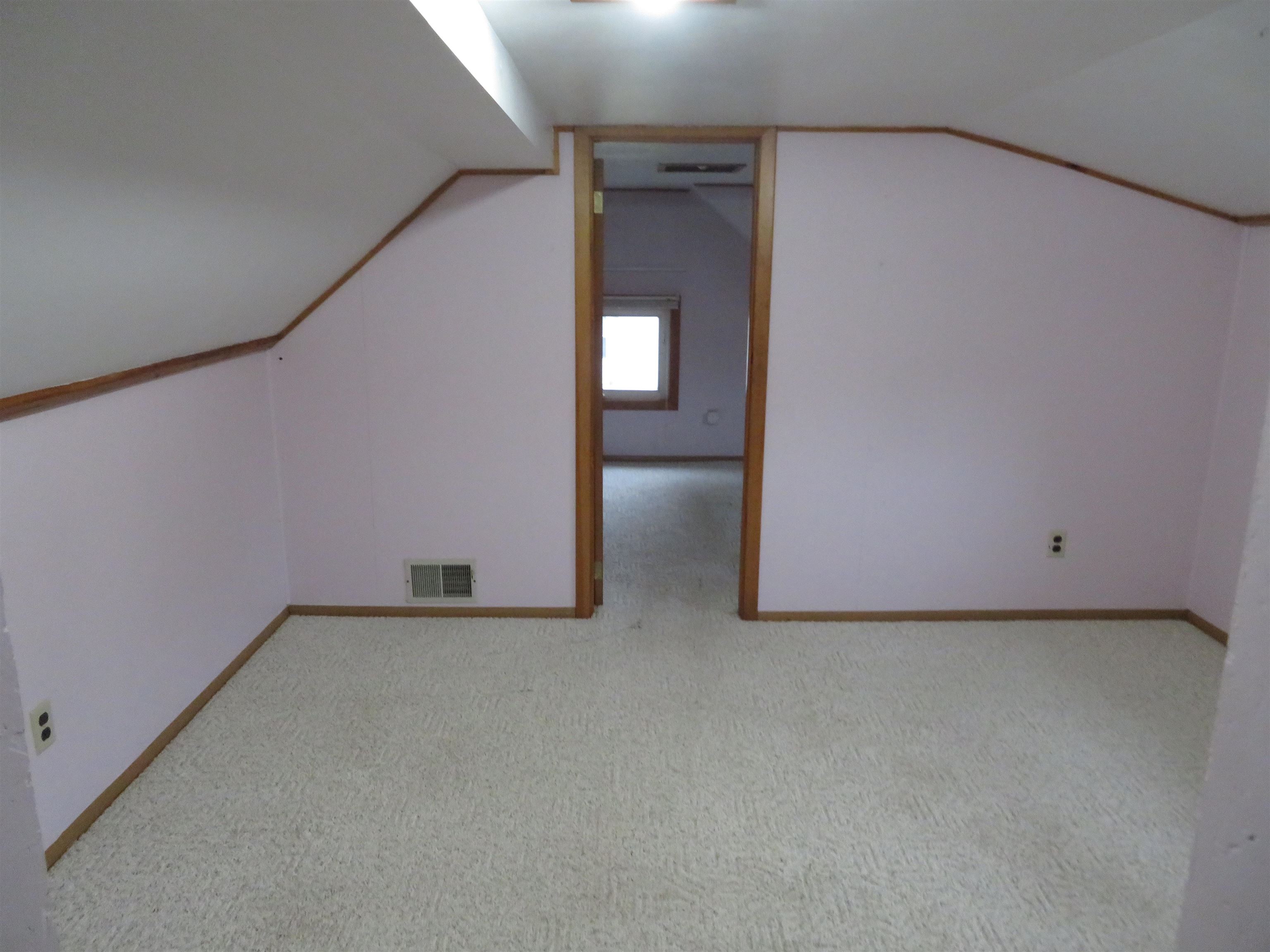 601 E 7th Street Property Photo 28