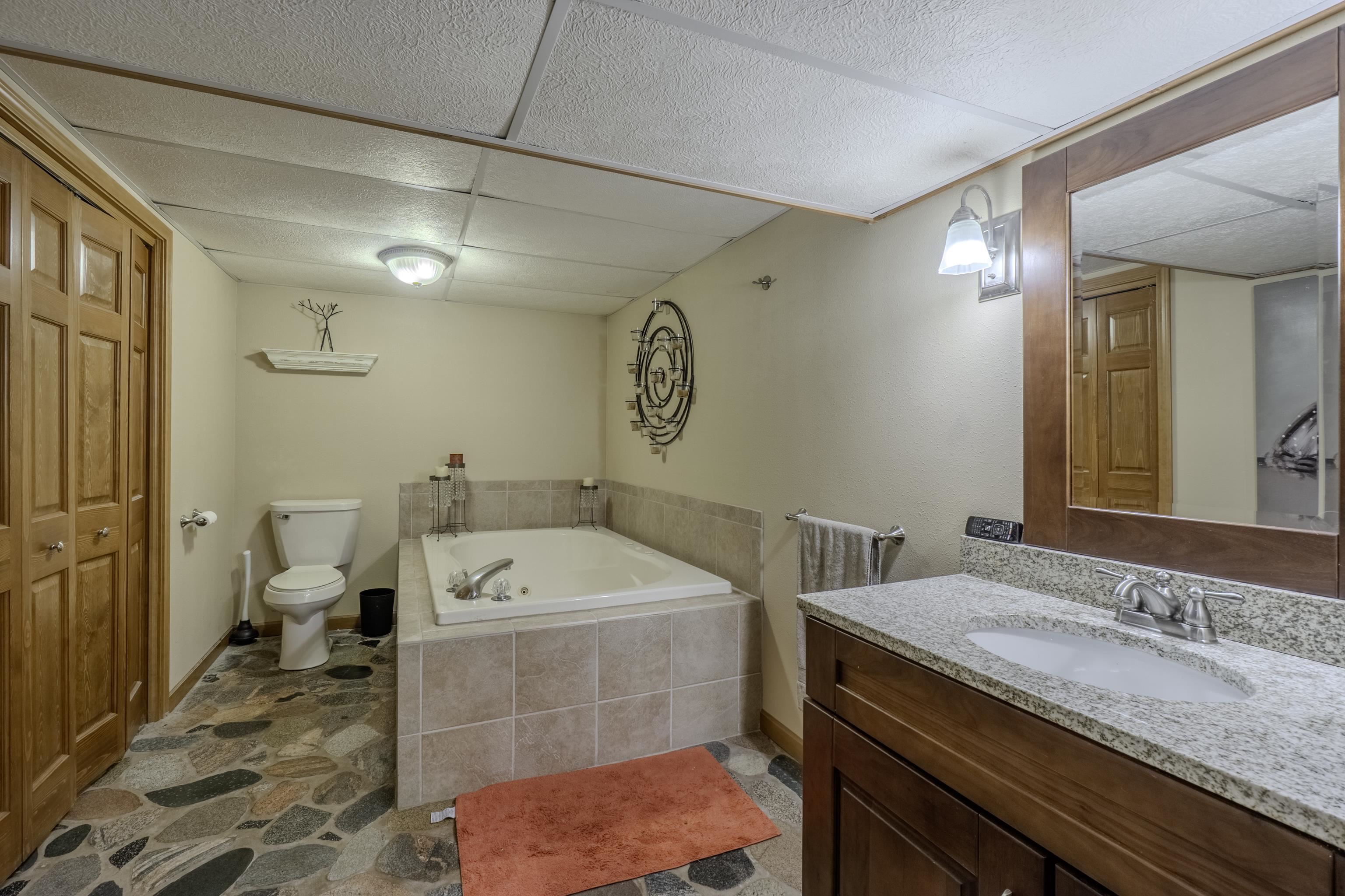 1308 Quaw Street Property Photo 39