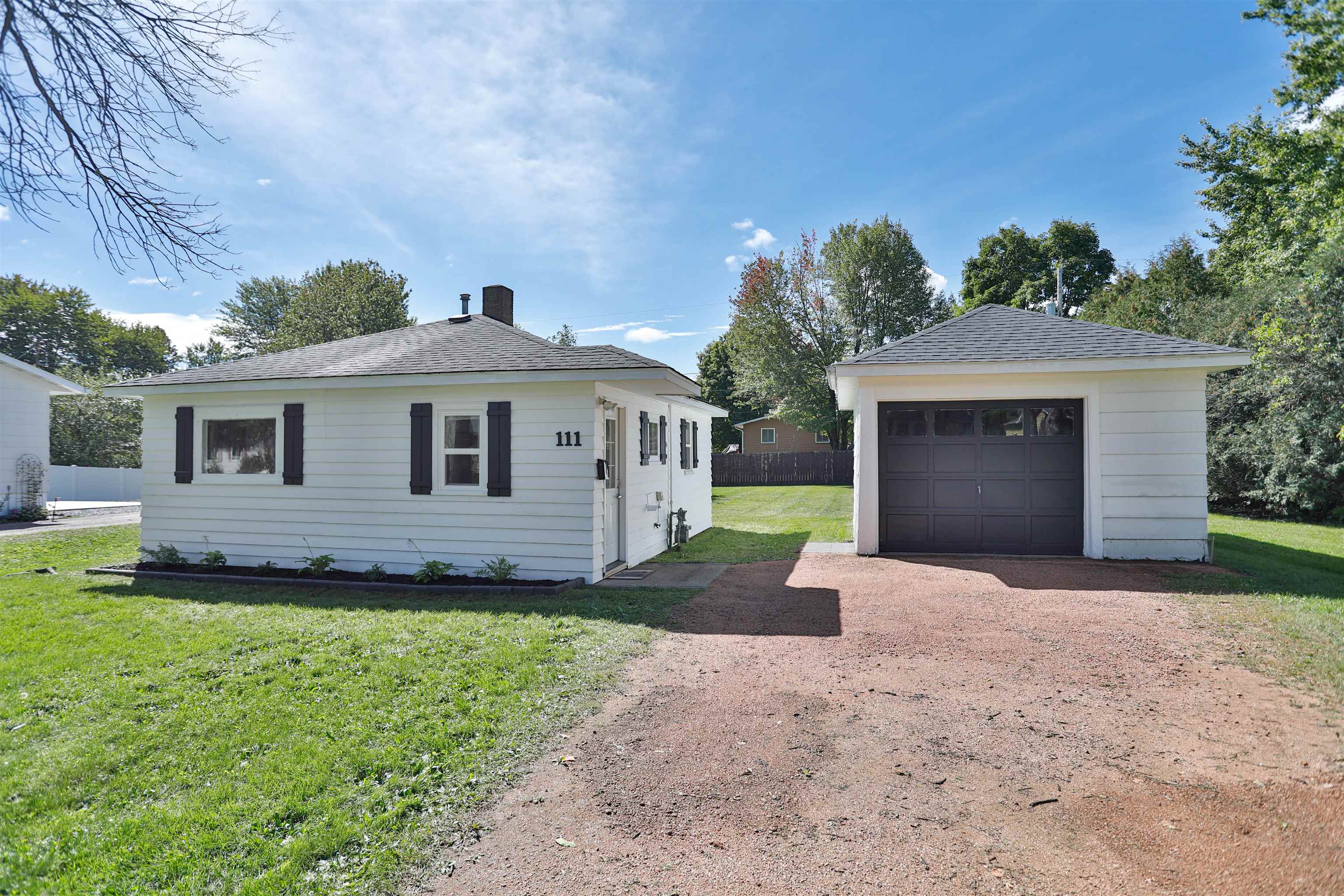 111 Schmidt Avenue Property Photo 2