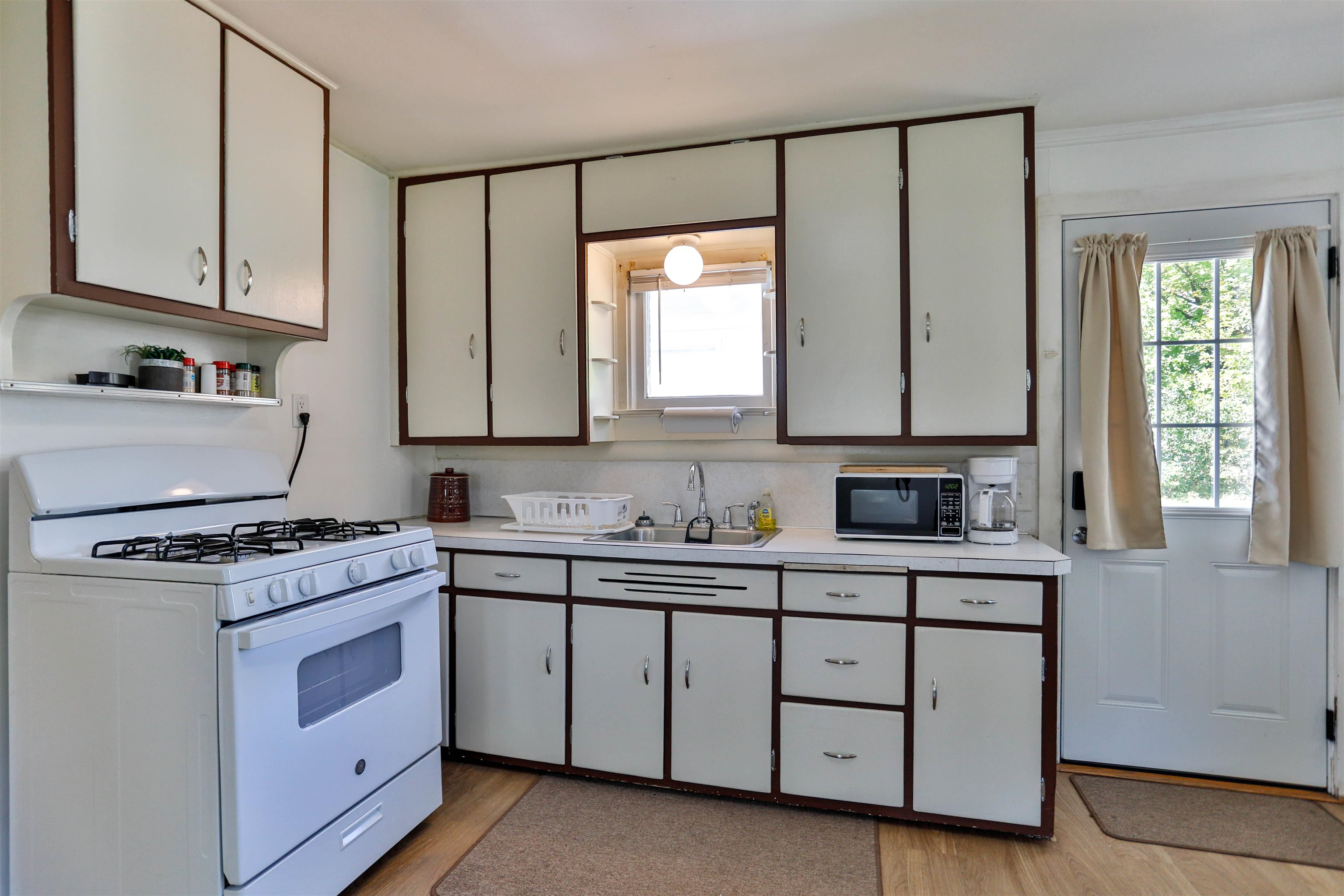 111 Schmidt Avenue Property Photo 7